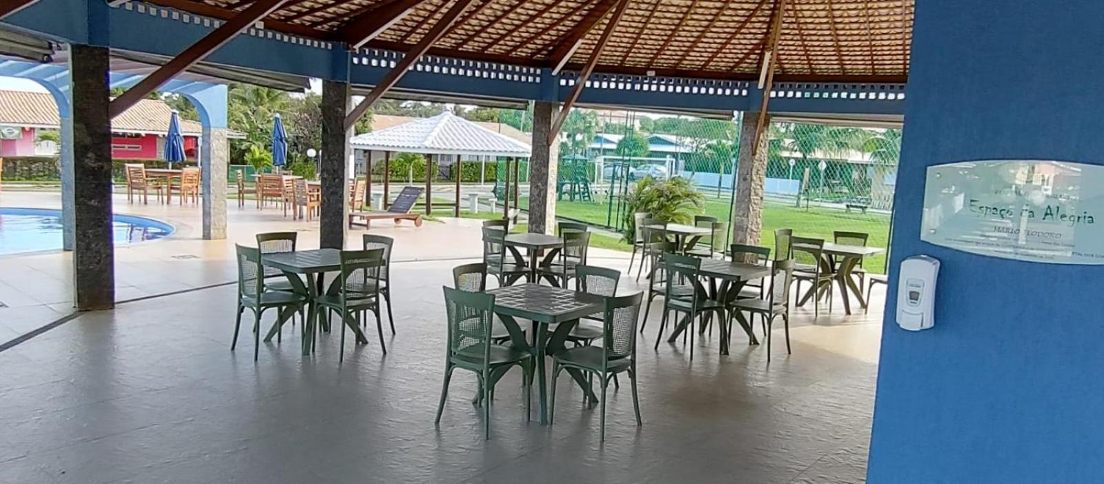 Casa de Temporada na Praia dentro de Condominio