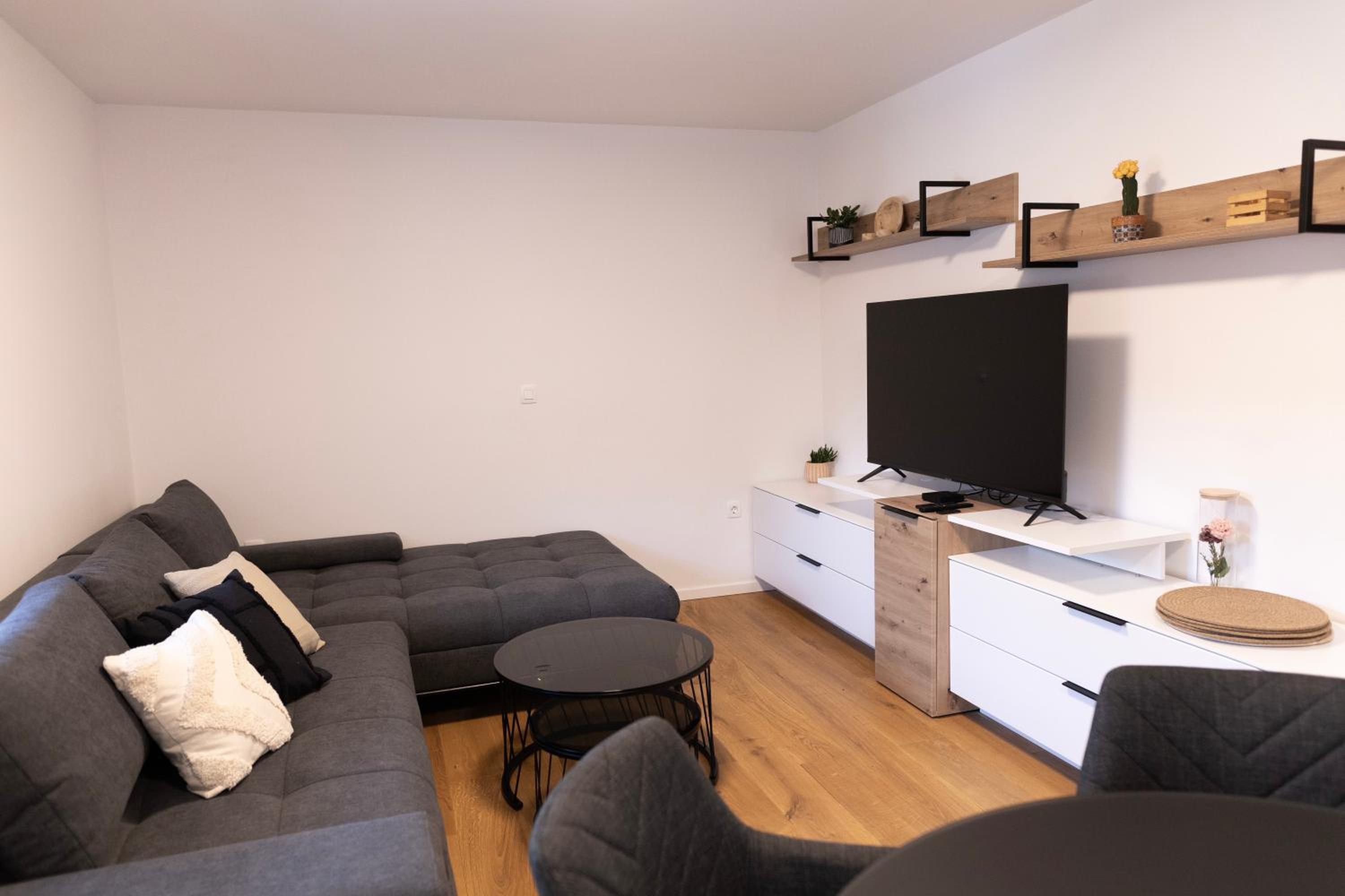 Aura Apartments