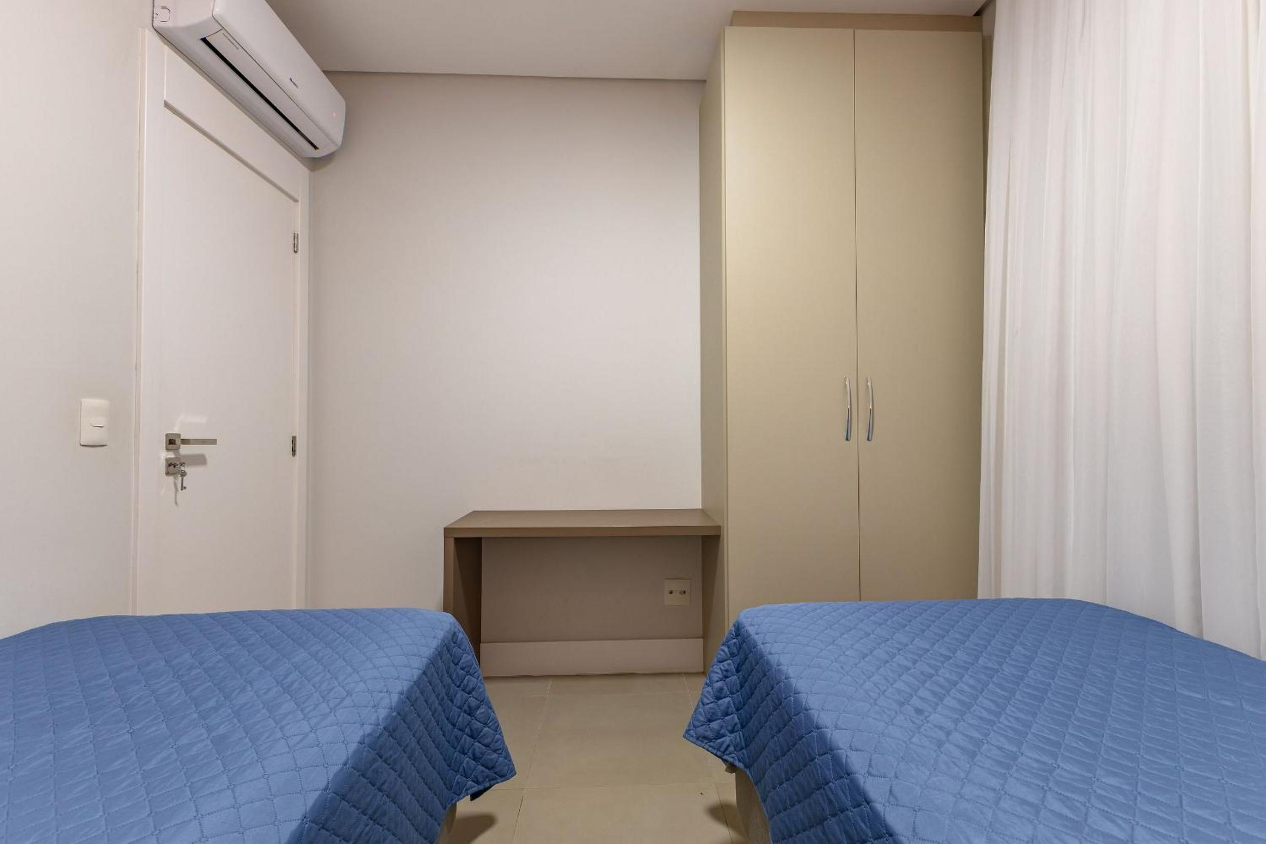 Apartamento Finamente Mobiliado com Área de Lazer e Vista Mar