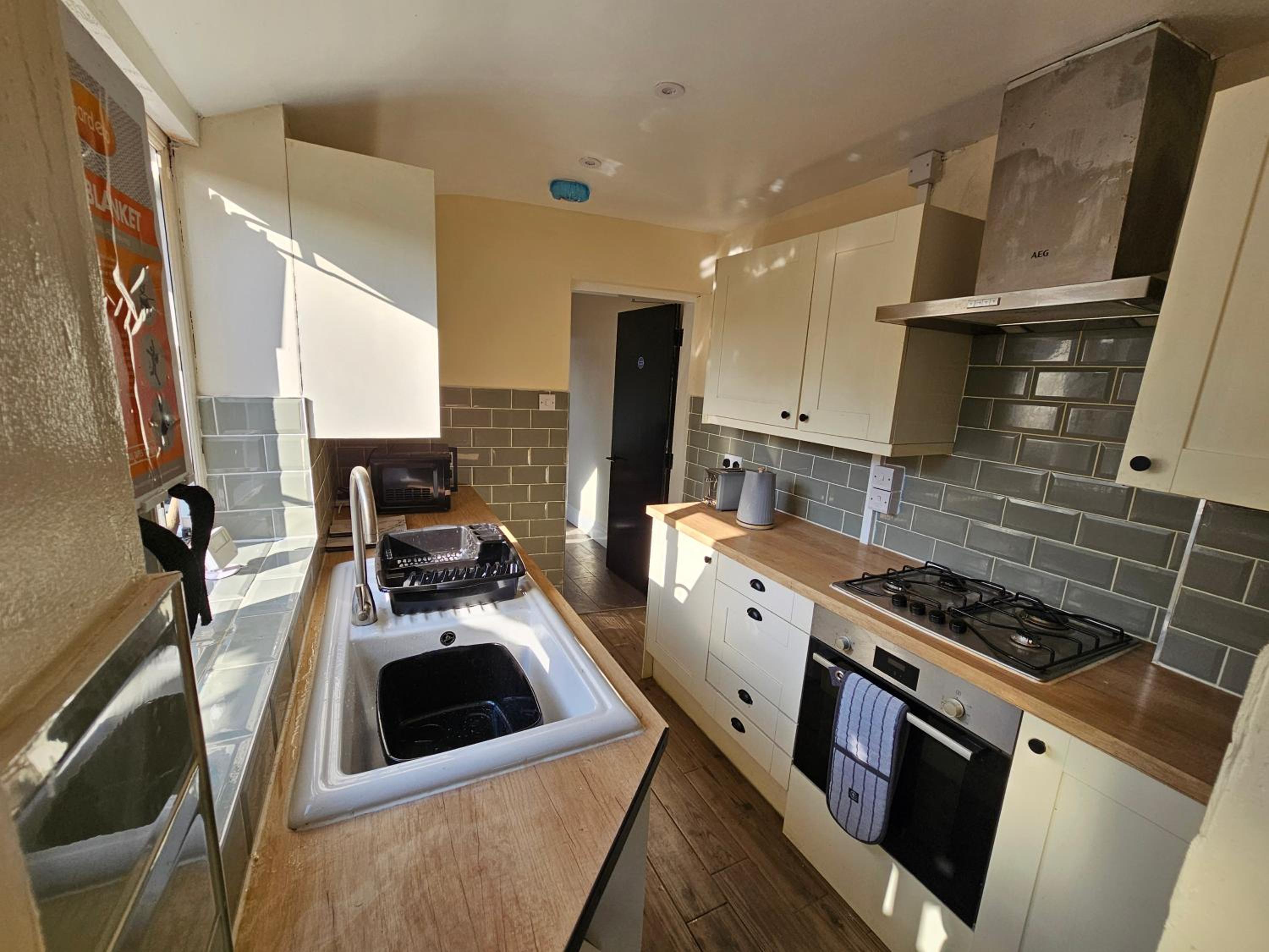 3 bed house in Gloucester near to city centre