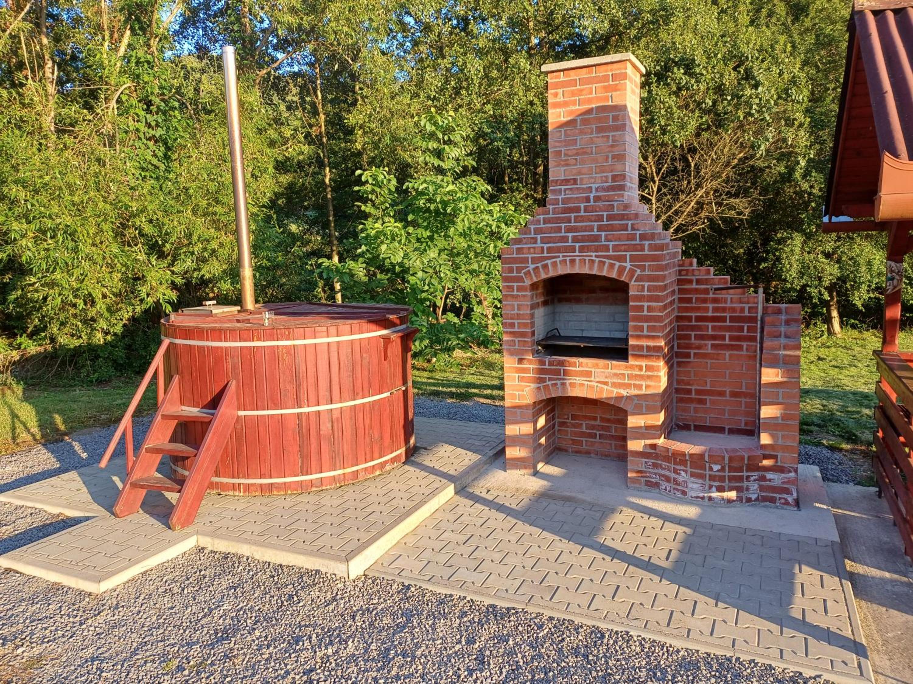 Halasto Pension view 3
