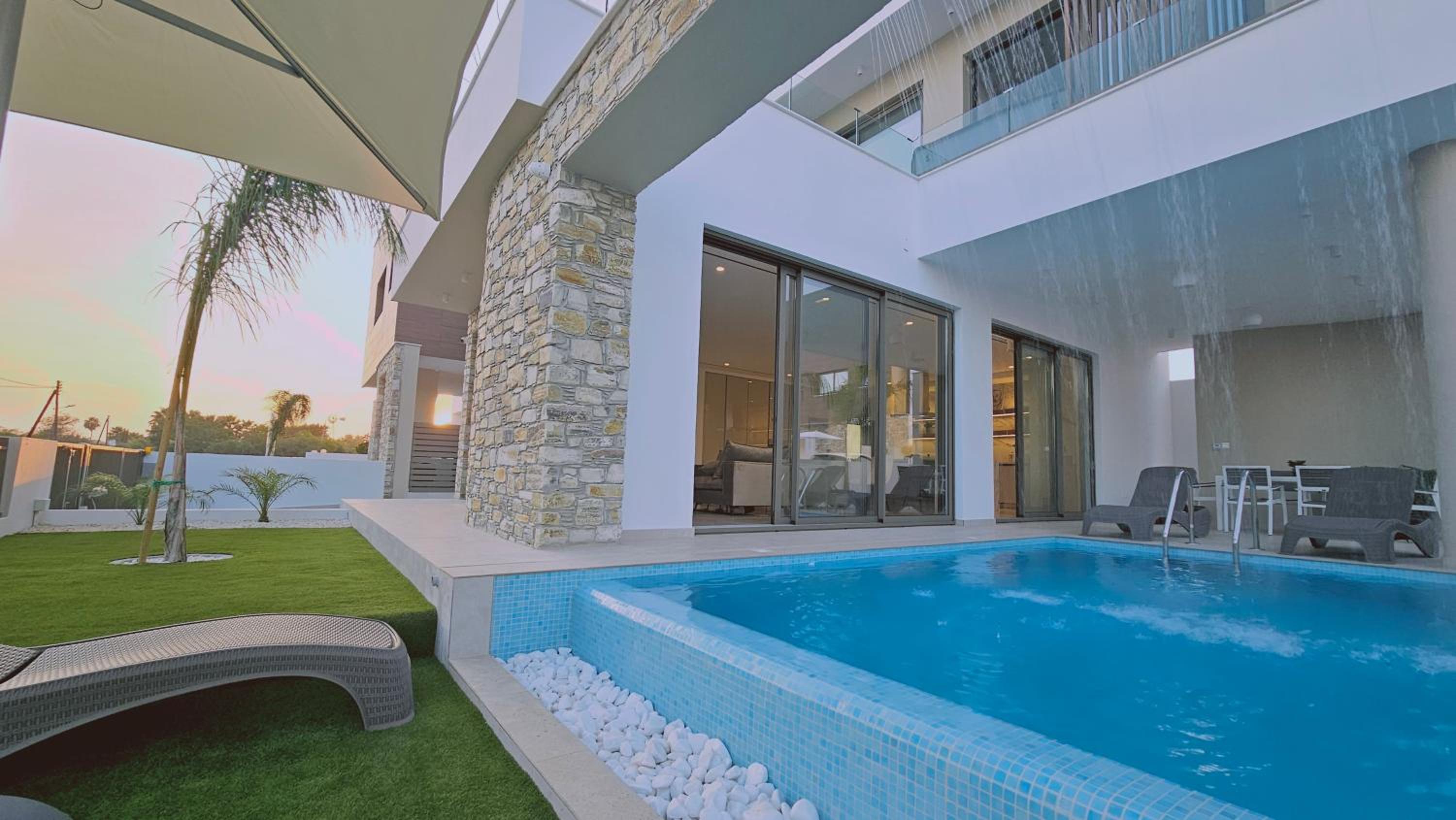 STAY Oasis Luxury Villas
