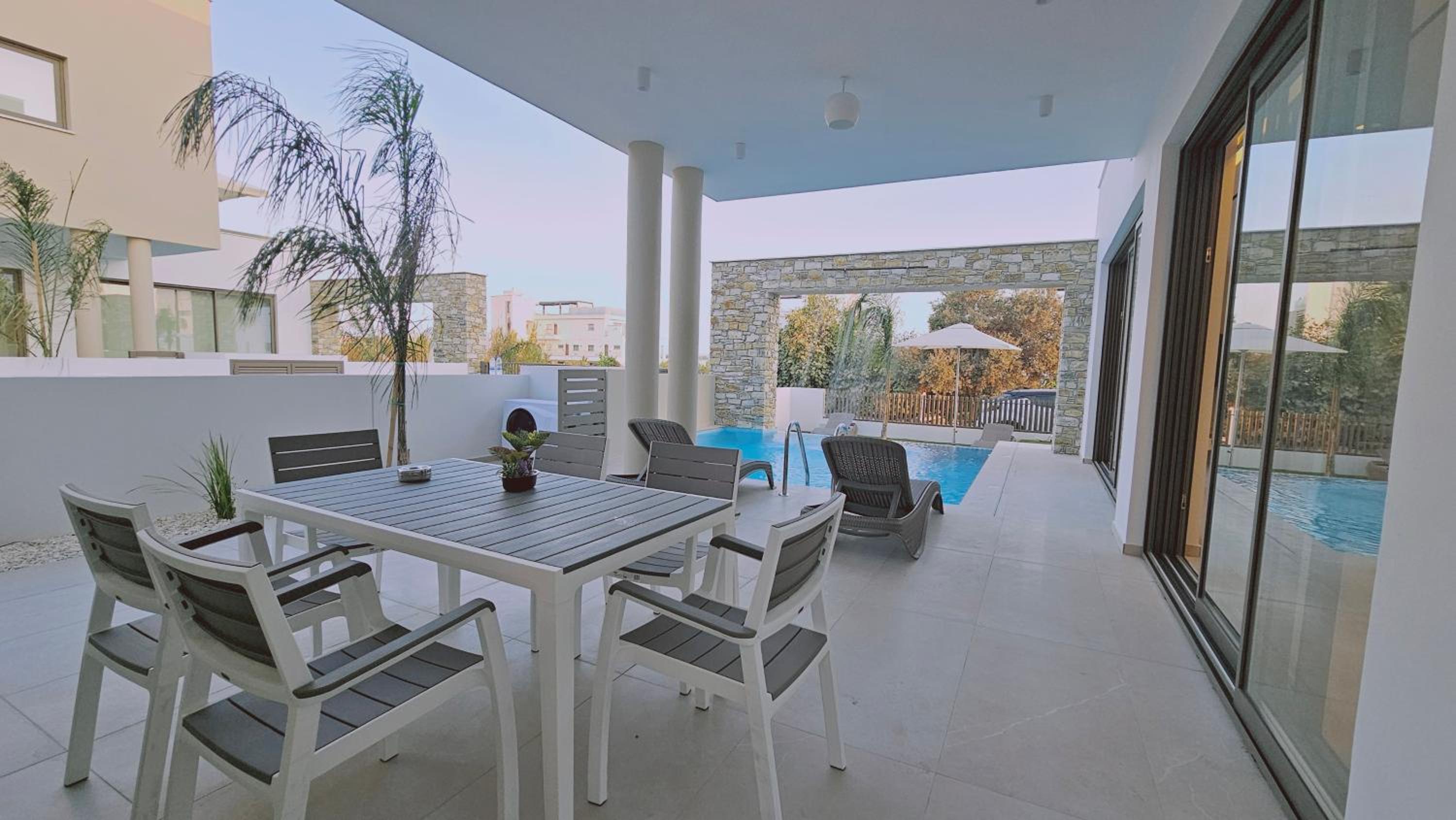 STAY Oasis Luxury Villas