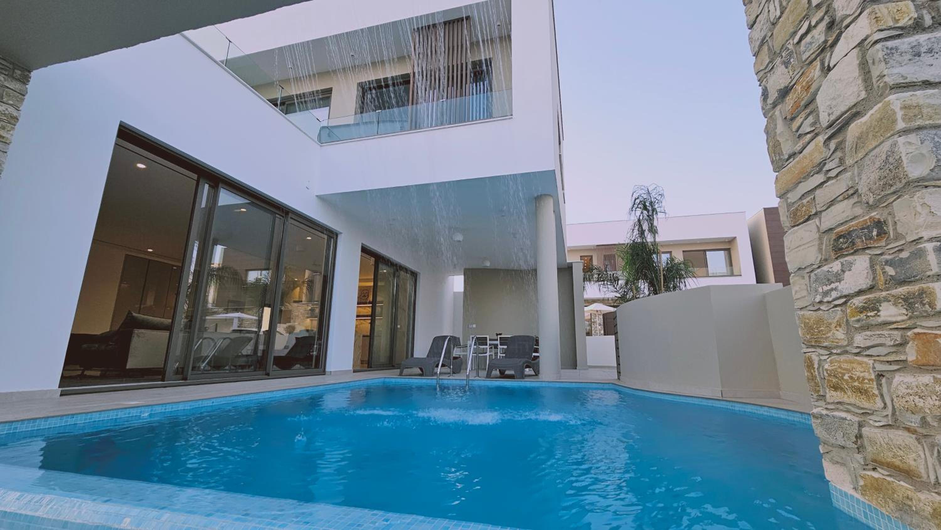 STAY Oasis Luxury Villas