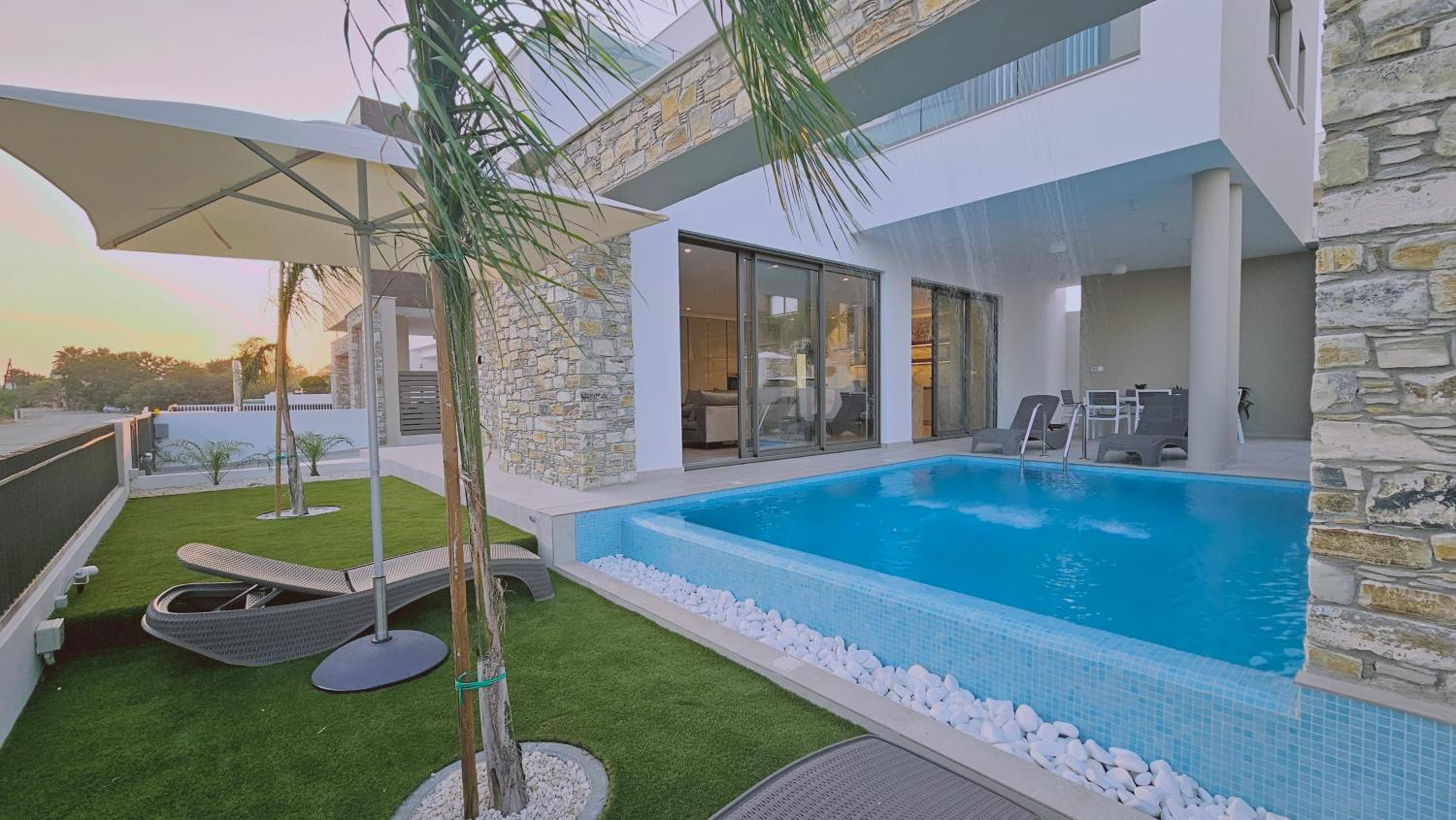 STAY Oasis Luxury Villas