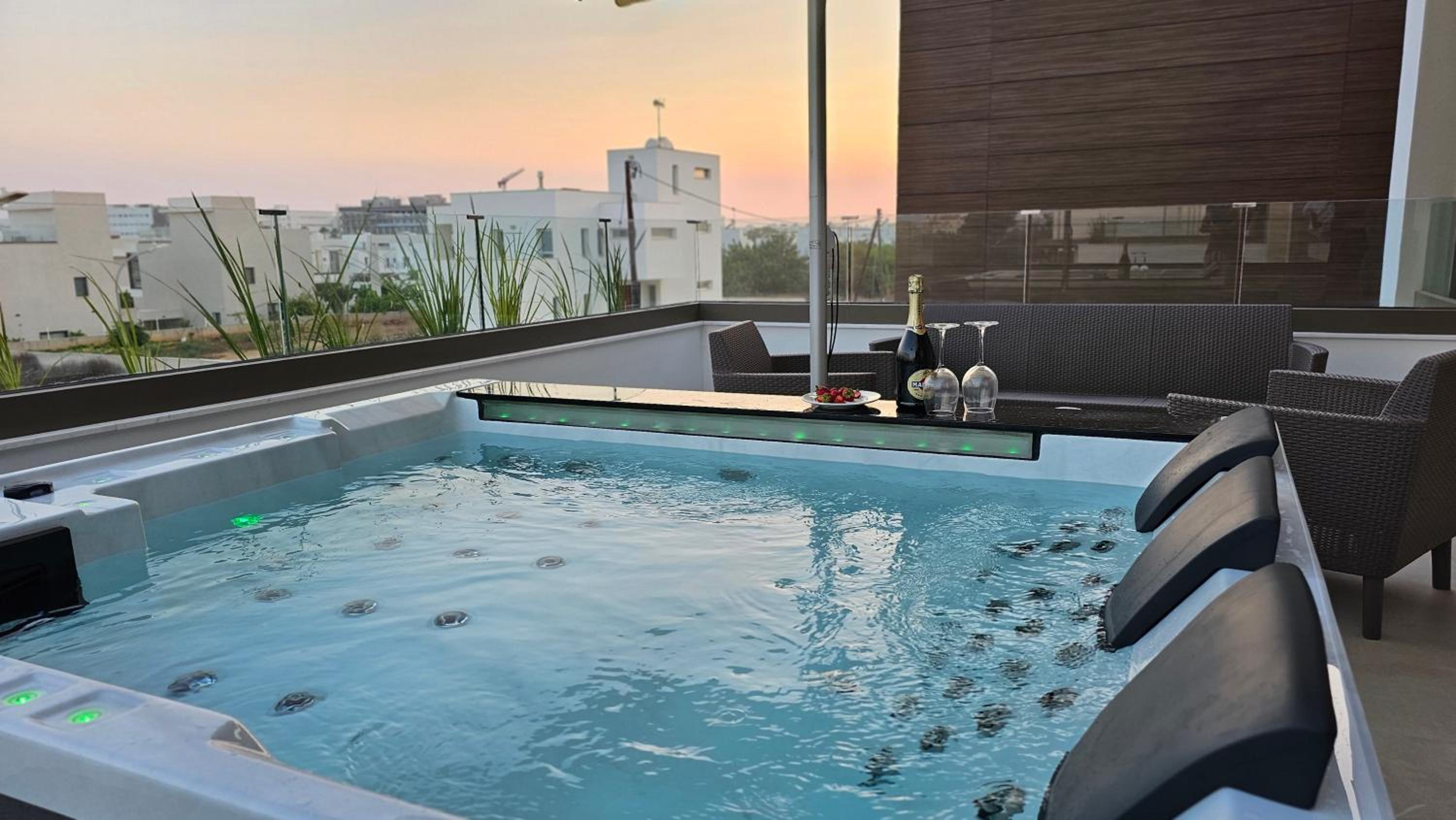 STAY Oasis Luxury Villas
