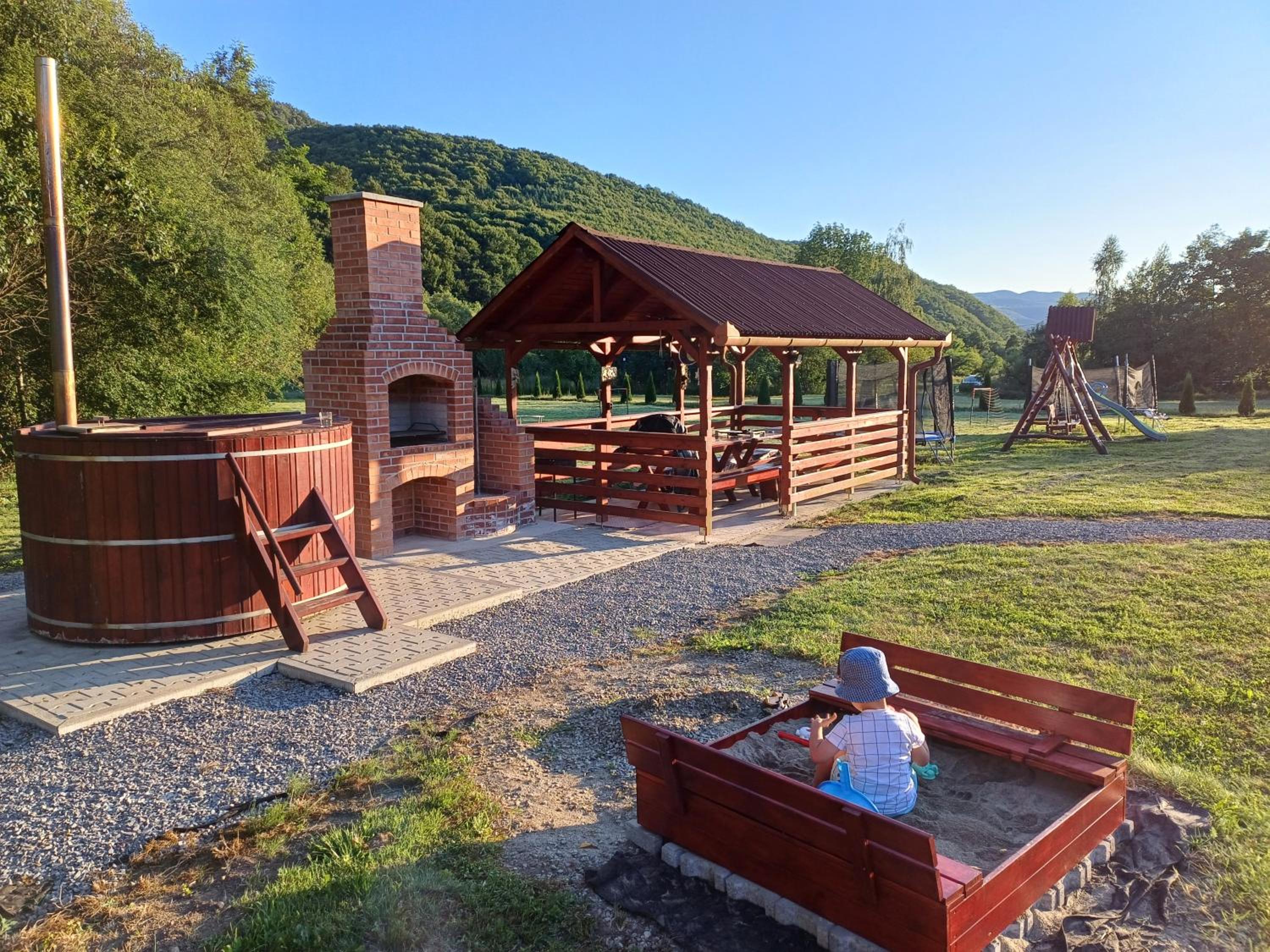 Halasto Pension view 2