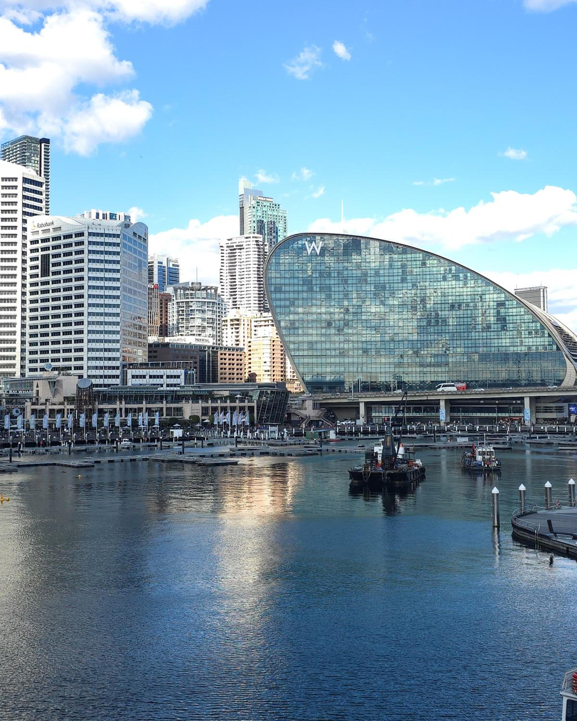 Chic Darling Harbour Oasis in the Heart of Sydney, 2BR 2BA, Resort-Style Amenities