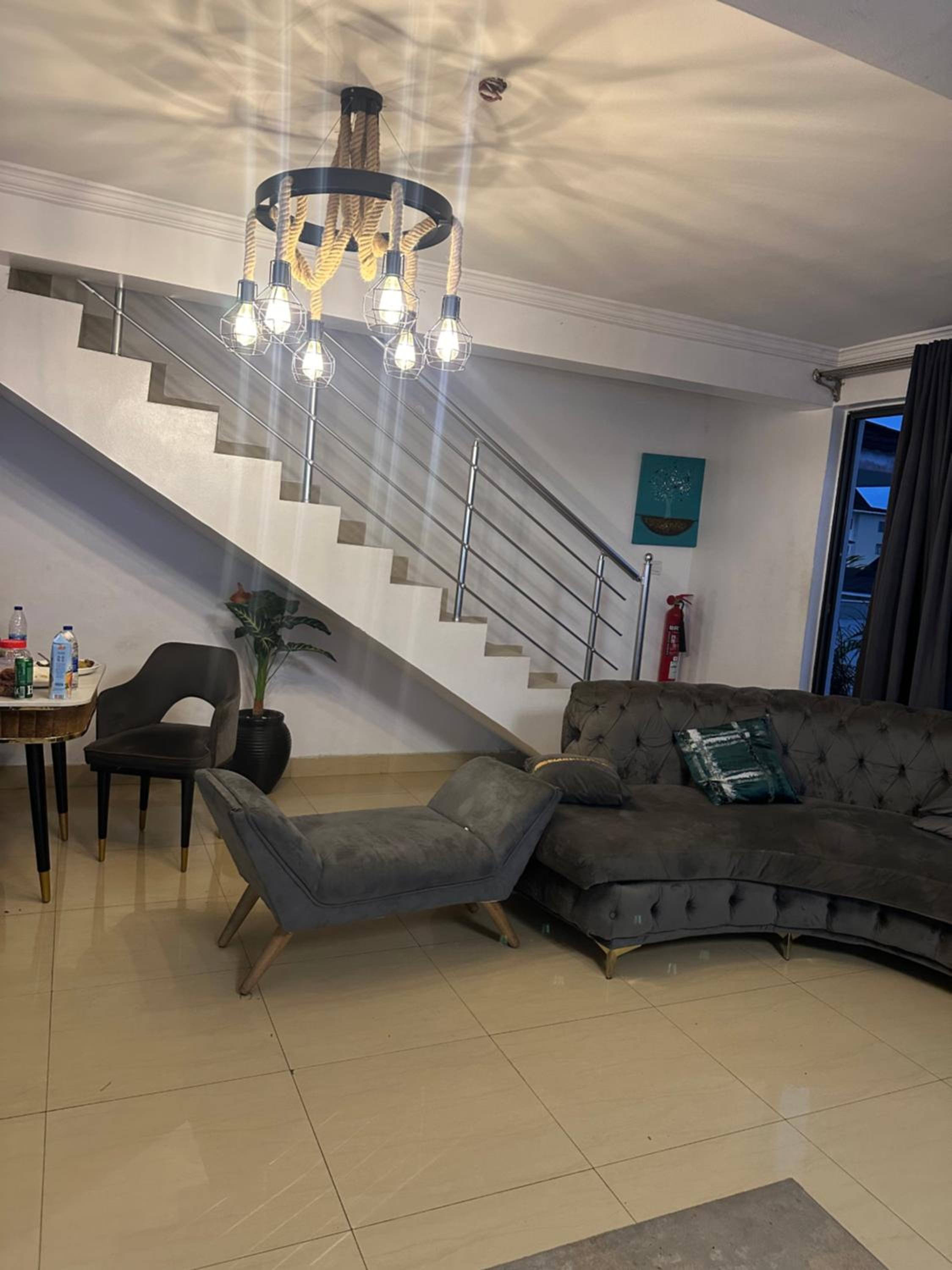 E4 properties