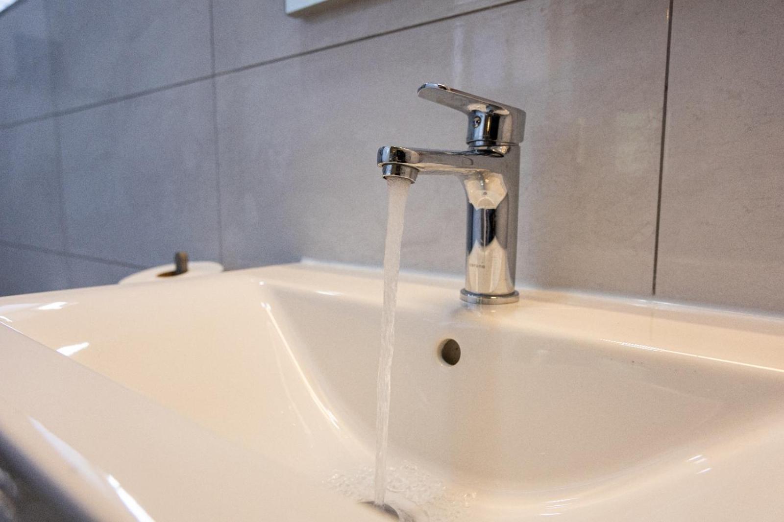 Av Curacao - Centrally Located Spacious Apartment