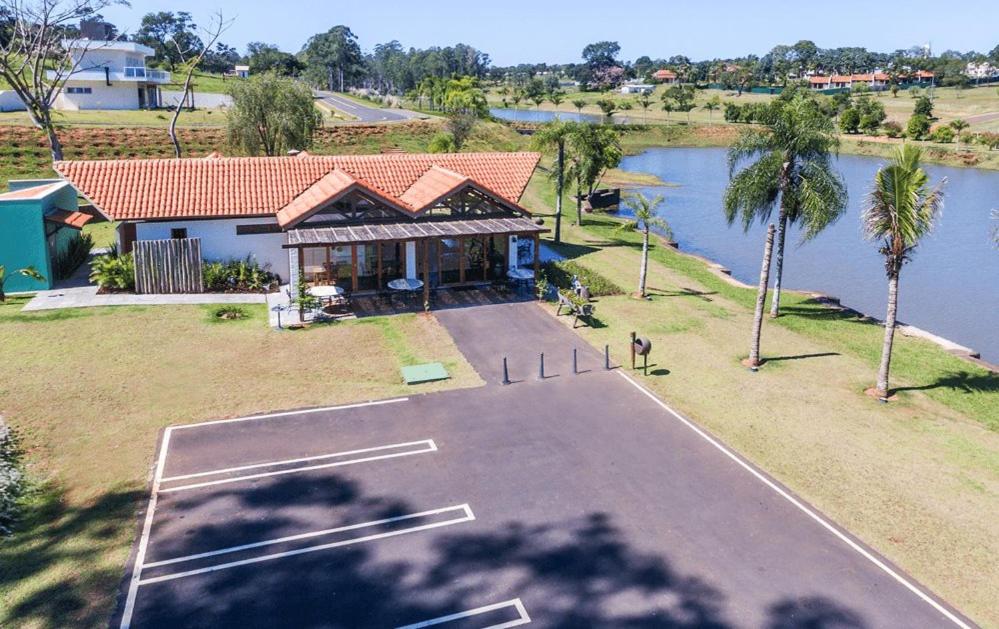 70m da Marina - Entrada 9h - Piscina Vista Represa