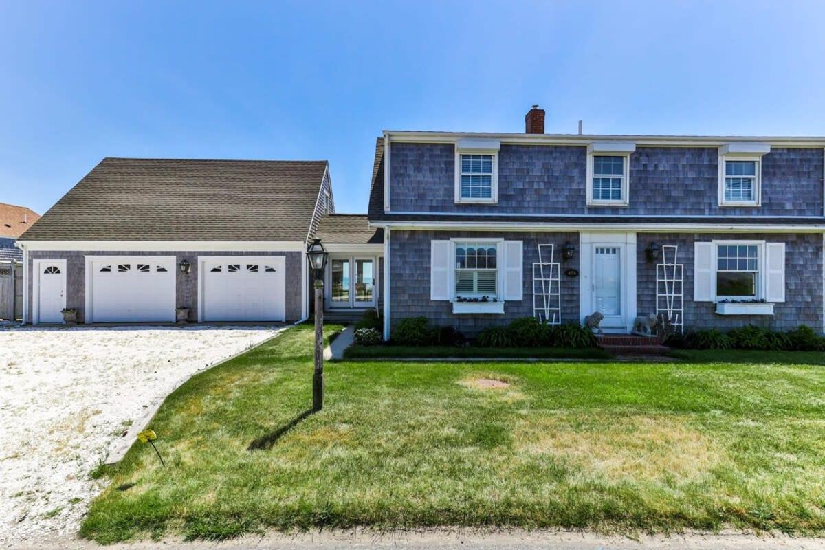 Provincetown Vacations - Spacious North Truro Beachfront Home - Property Image 1