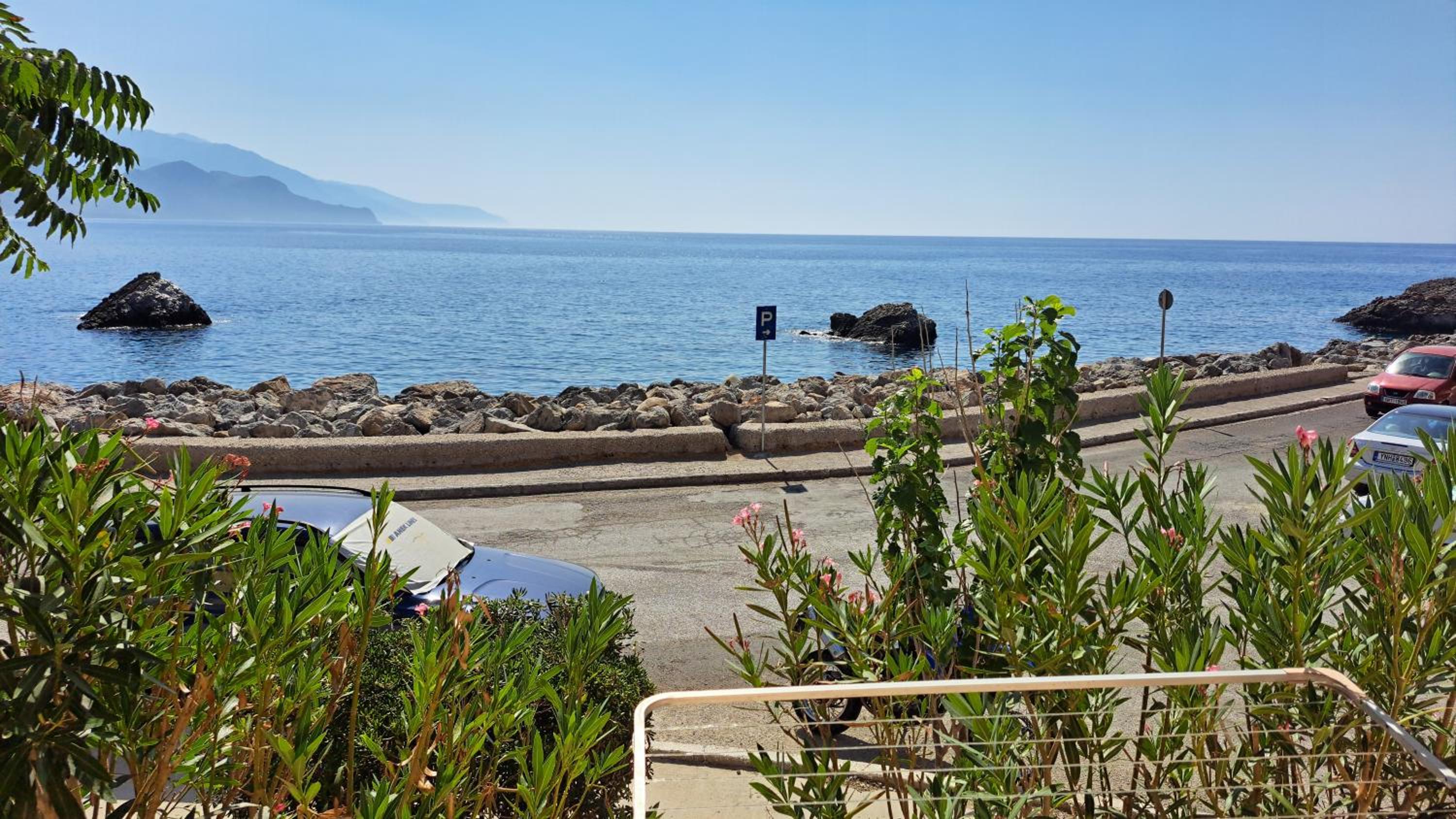 Christina Rooms No2 photo 4