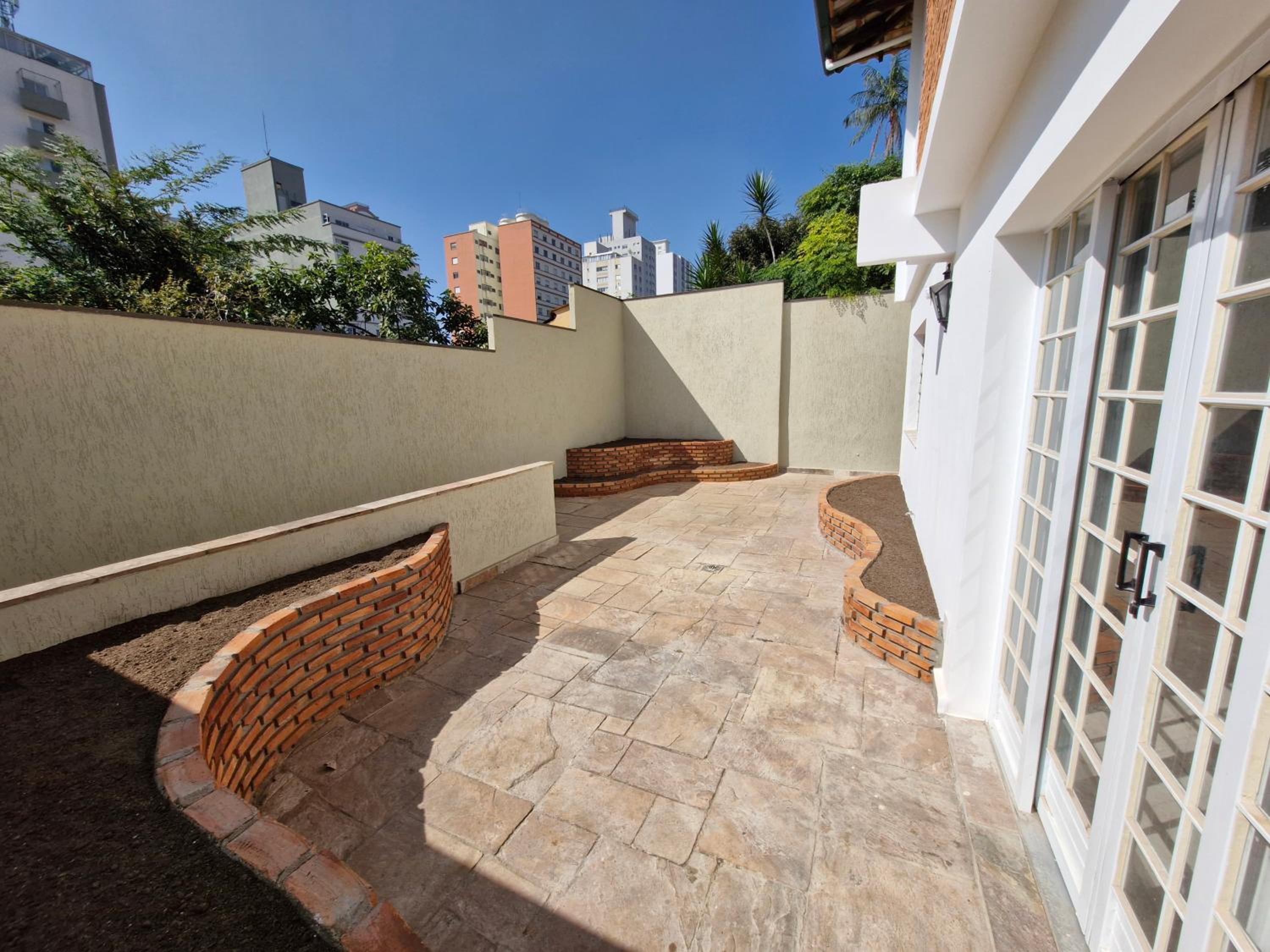 Lindo casarão com piscina para Eventos