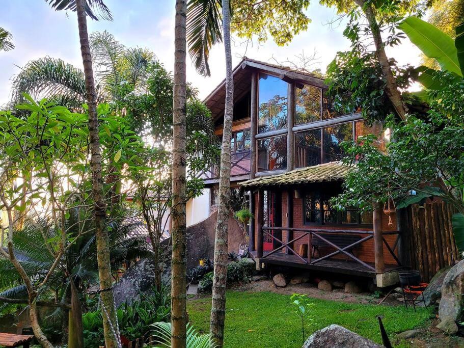 Macarra house