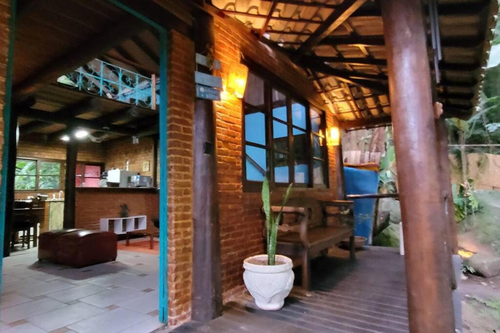 Macarra house