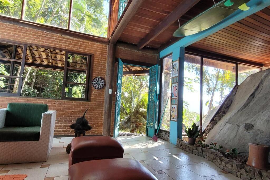 Macarra house
