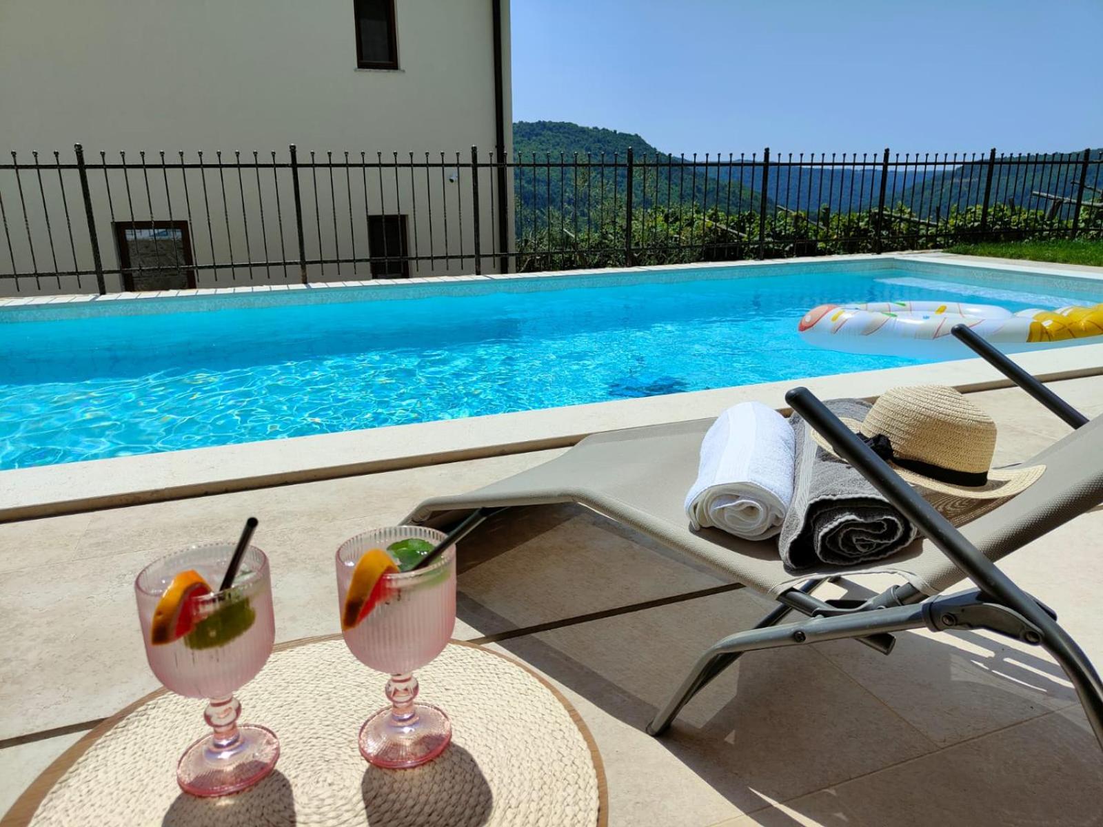 Villa Lea Marezige Heated Pool near Koper