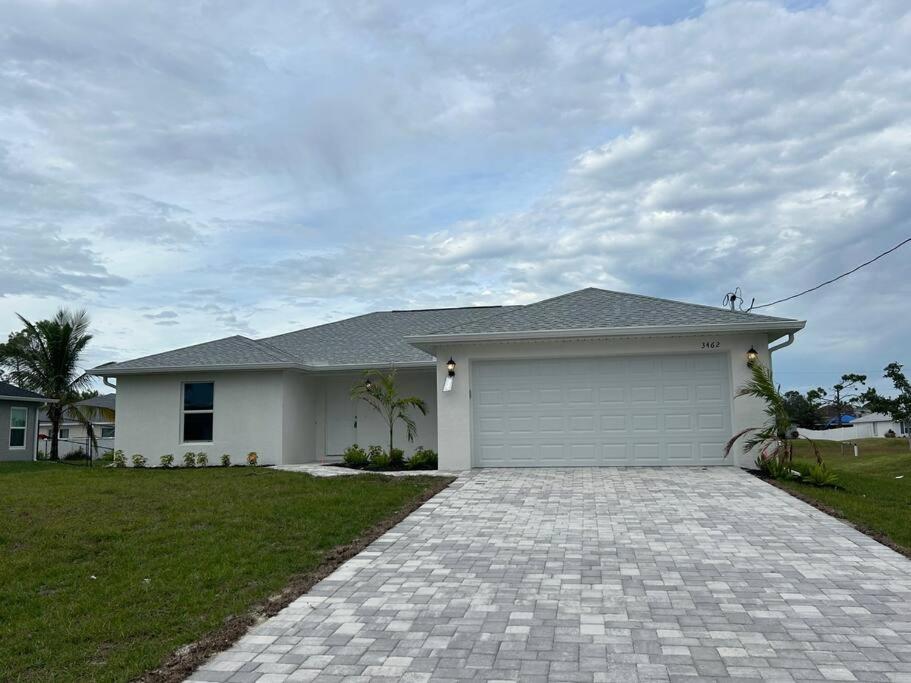 Punta Gorda Vacations - New Build With Heated Pool! Perfect for 2 families! - Property Image 1