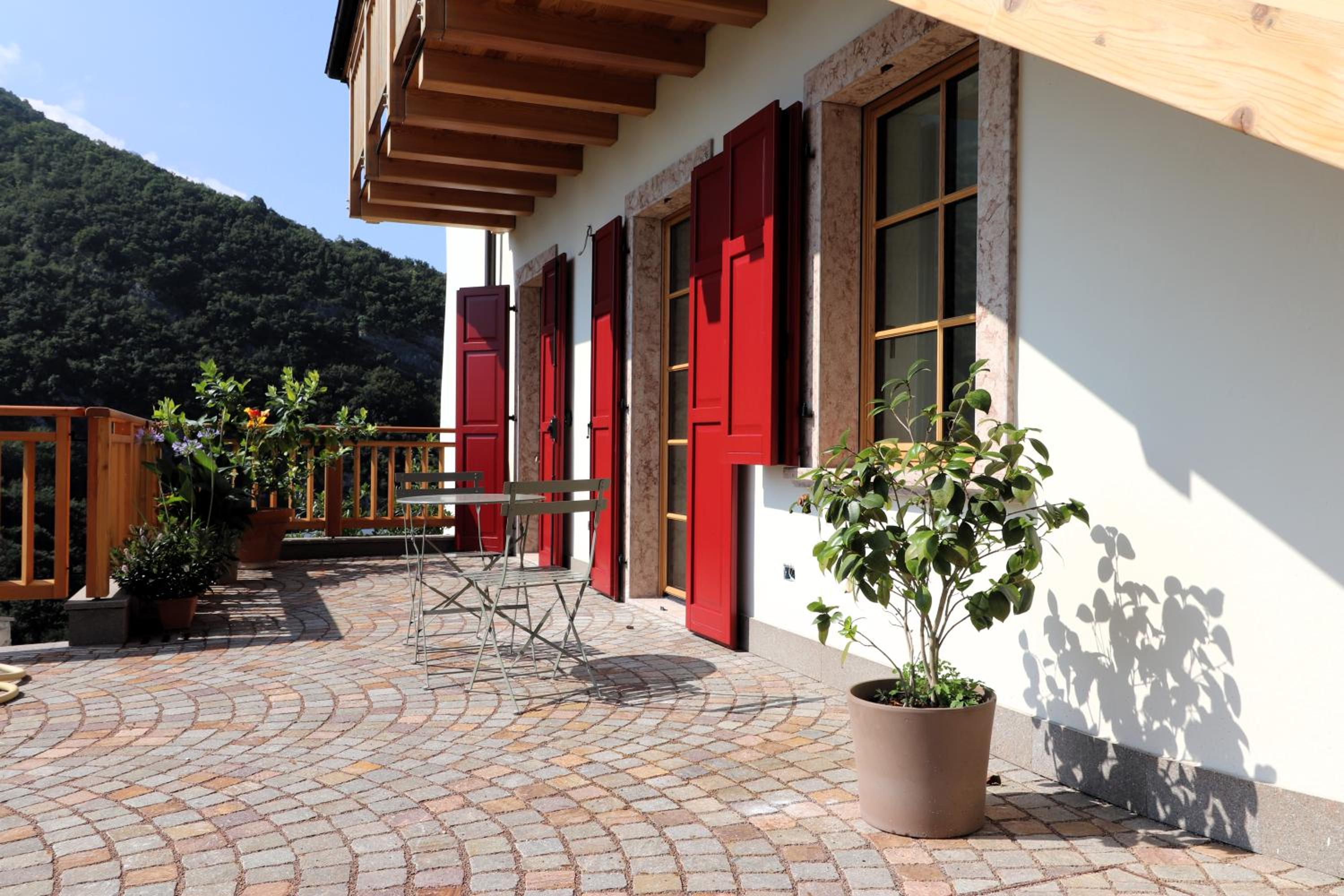 Maso Cantanghel wine retreat view 5