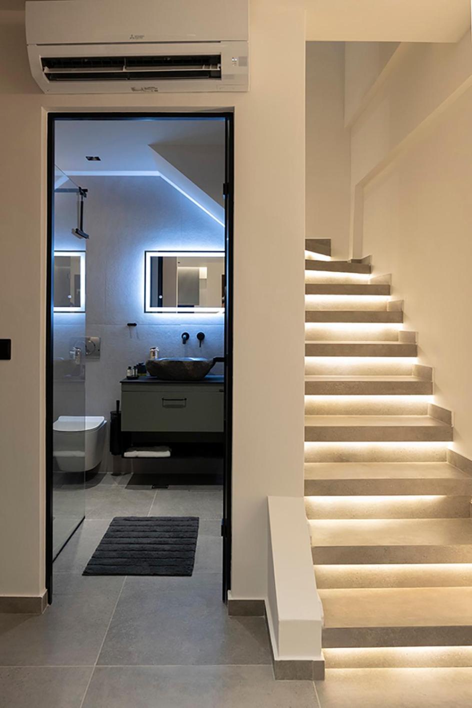 Akira Suites