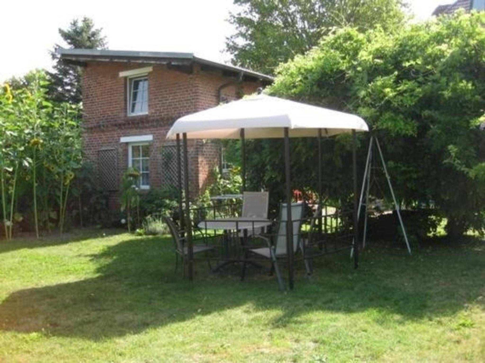 Gemütliches Ferienhaus in Lindow Mark mit Garten und Grill - b48500