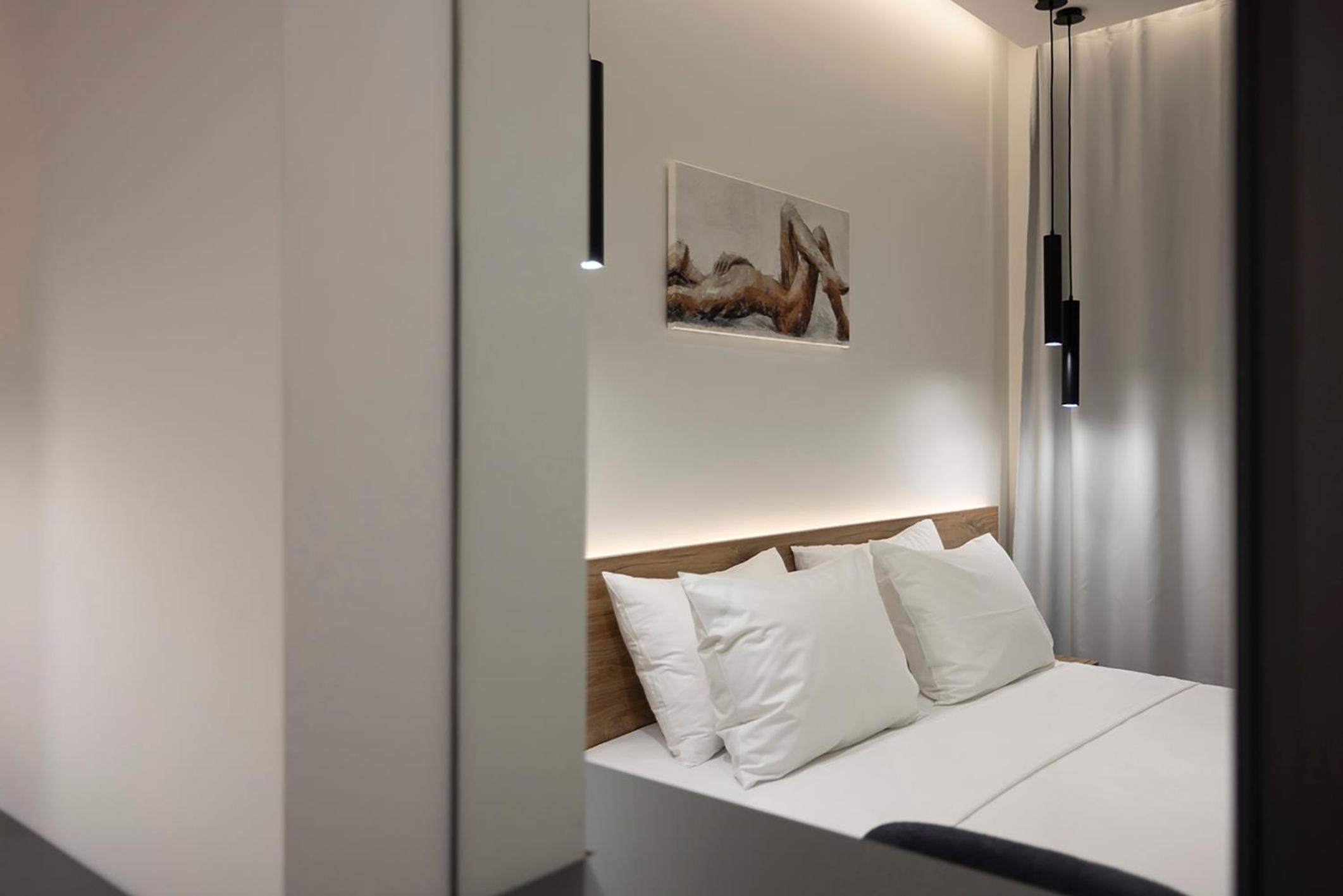 Akira Suites