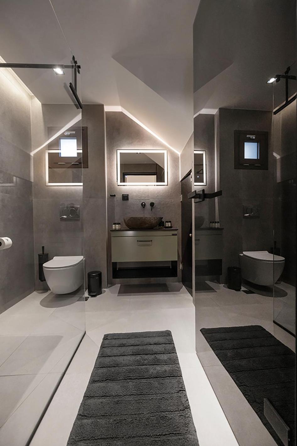 Akira Suites