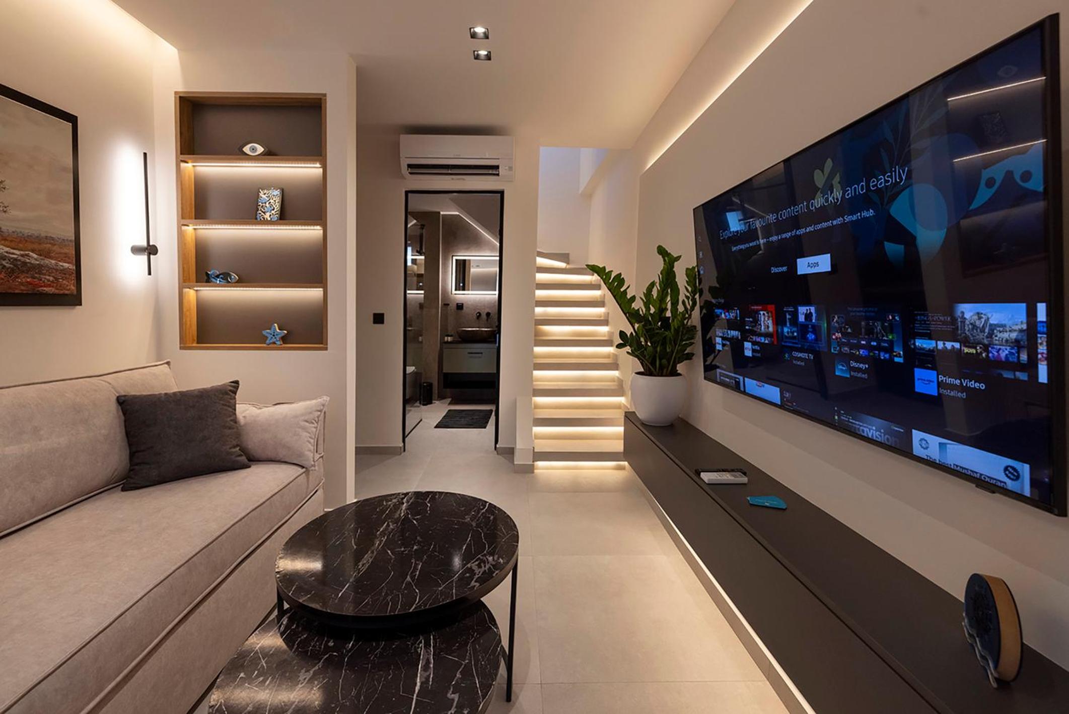 Akira Suites