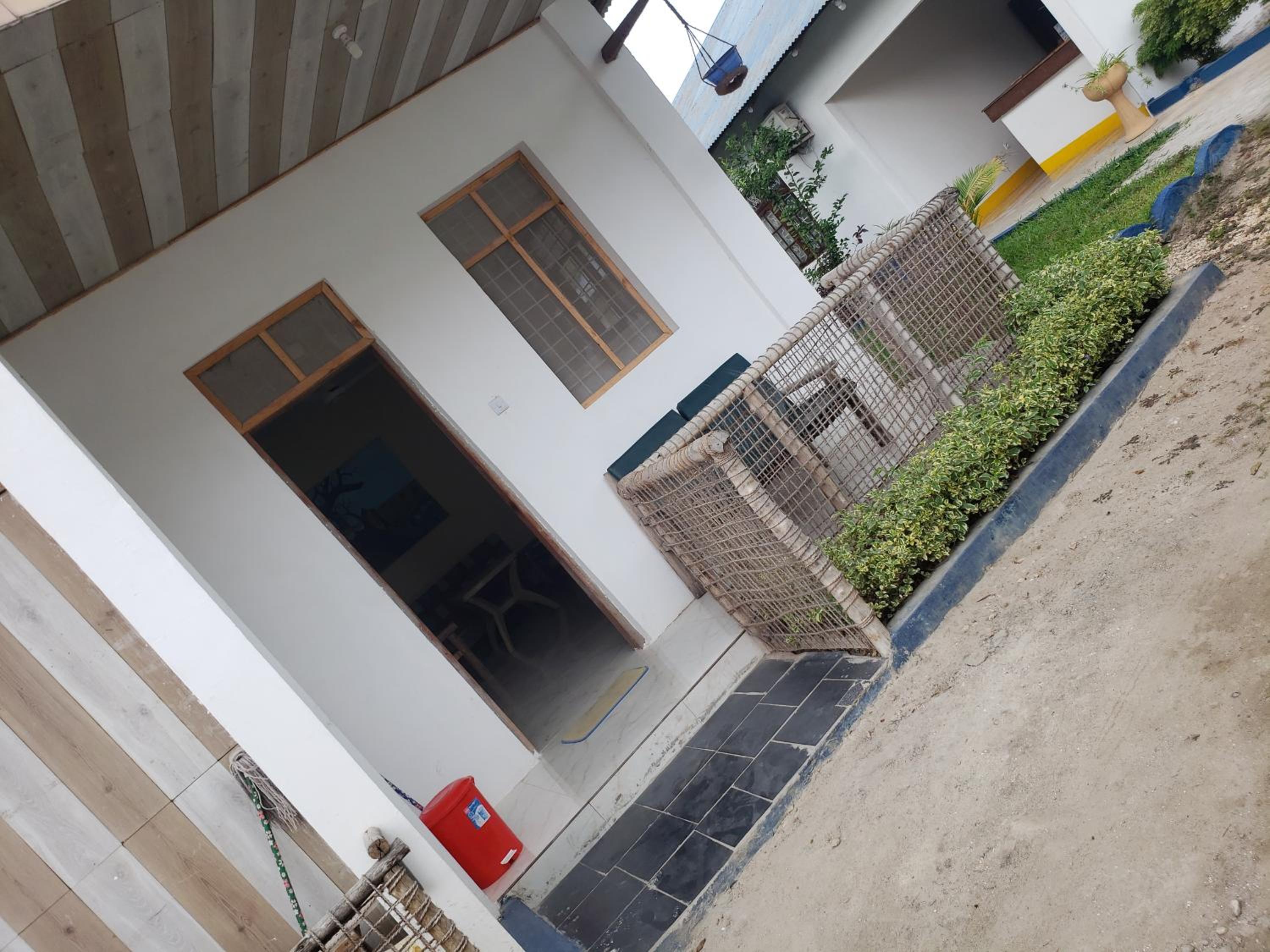 villa 6 view 4