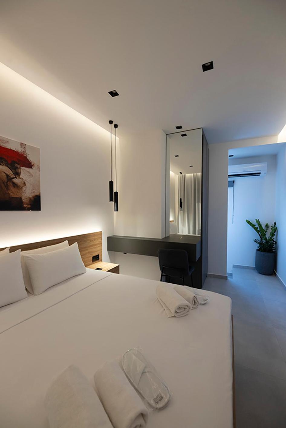 Akira Suites