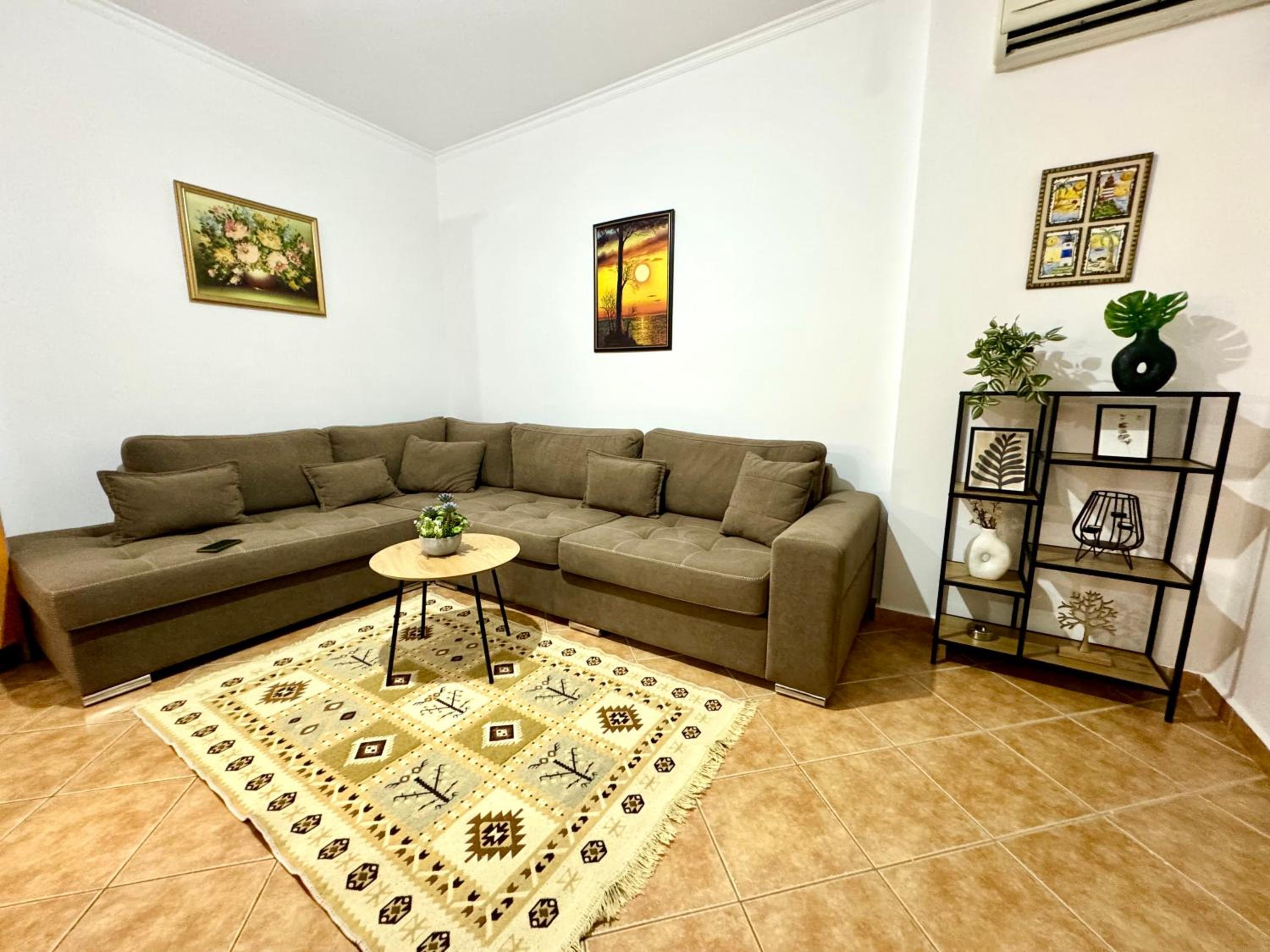 Four Seasons Beach Apartment Vlora