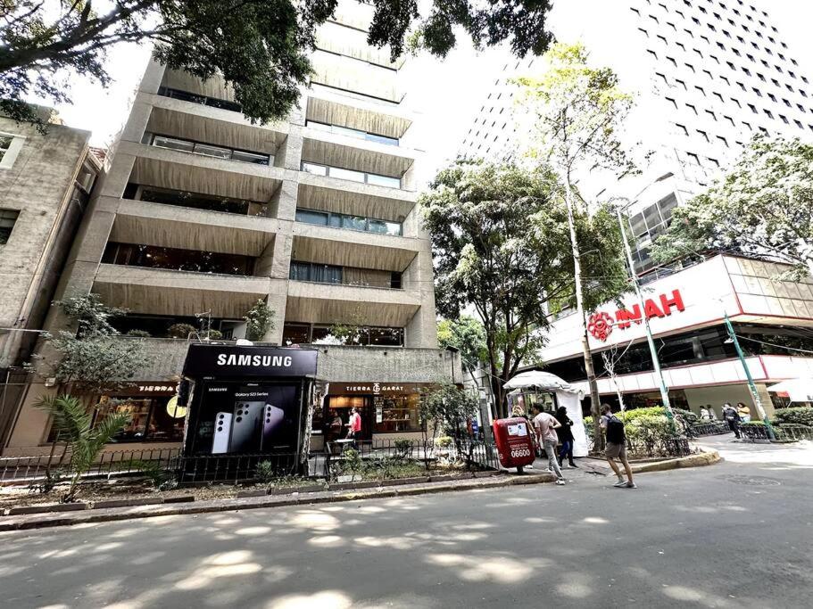 Unbeatable location apt in the heart of Juarez — Mexico City