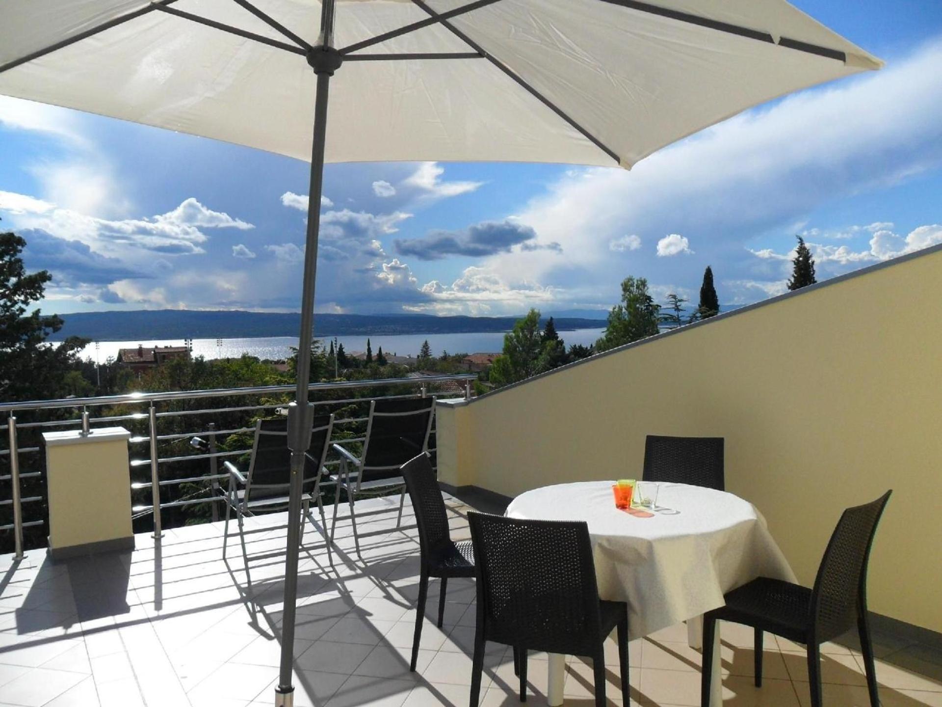 Apartment 3 Loft en Selce — balance & terrace