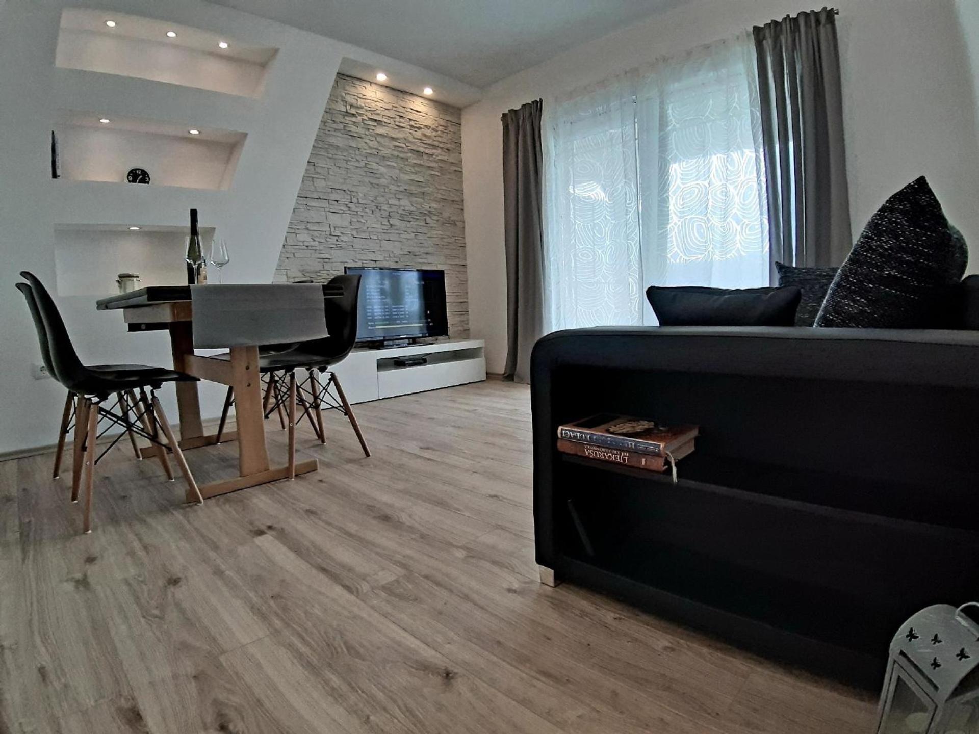 Wohnung Marica Mit Balkon Und Herrlichem Meerblick view 4
