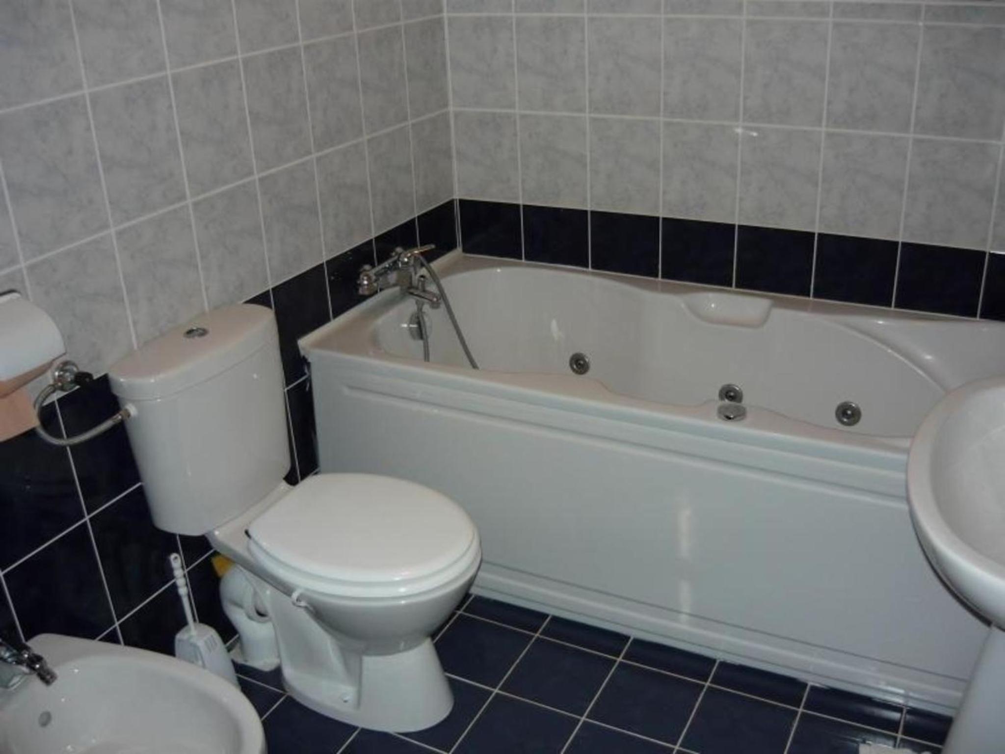 Klimatisierte Wohnung mit Whirlpool und Grill view 4
