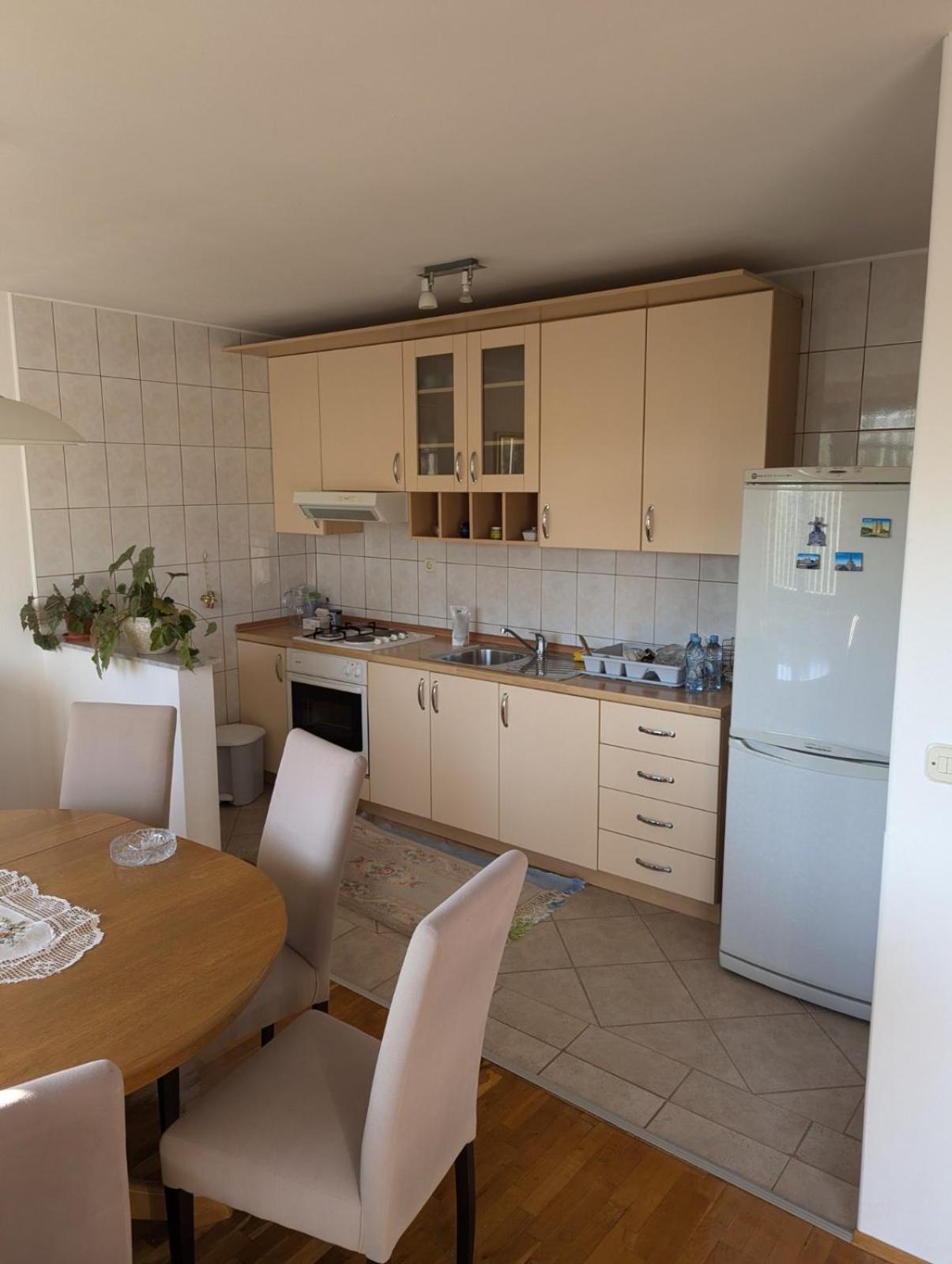 Apartmani Nova Breka