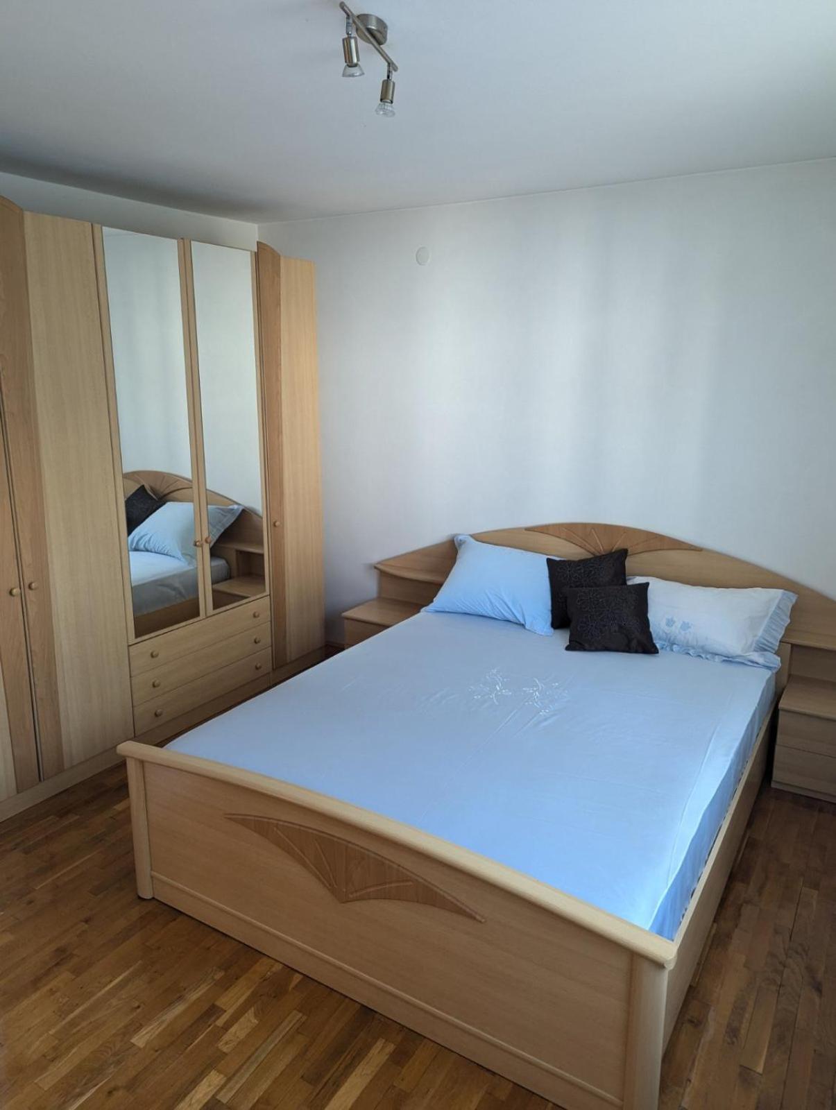 Apartmani Nova Breka