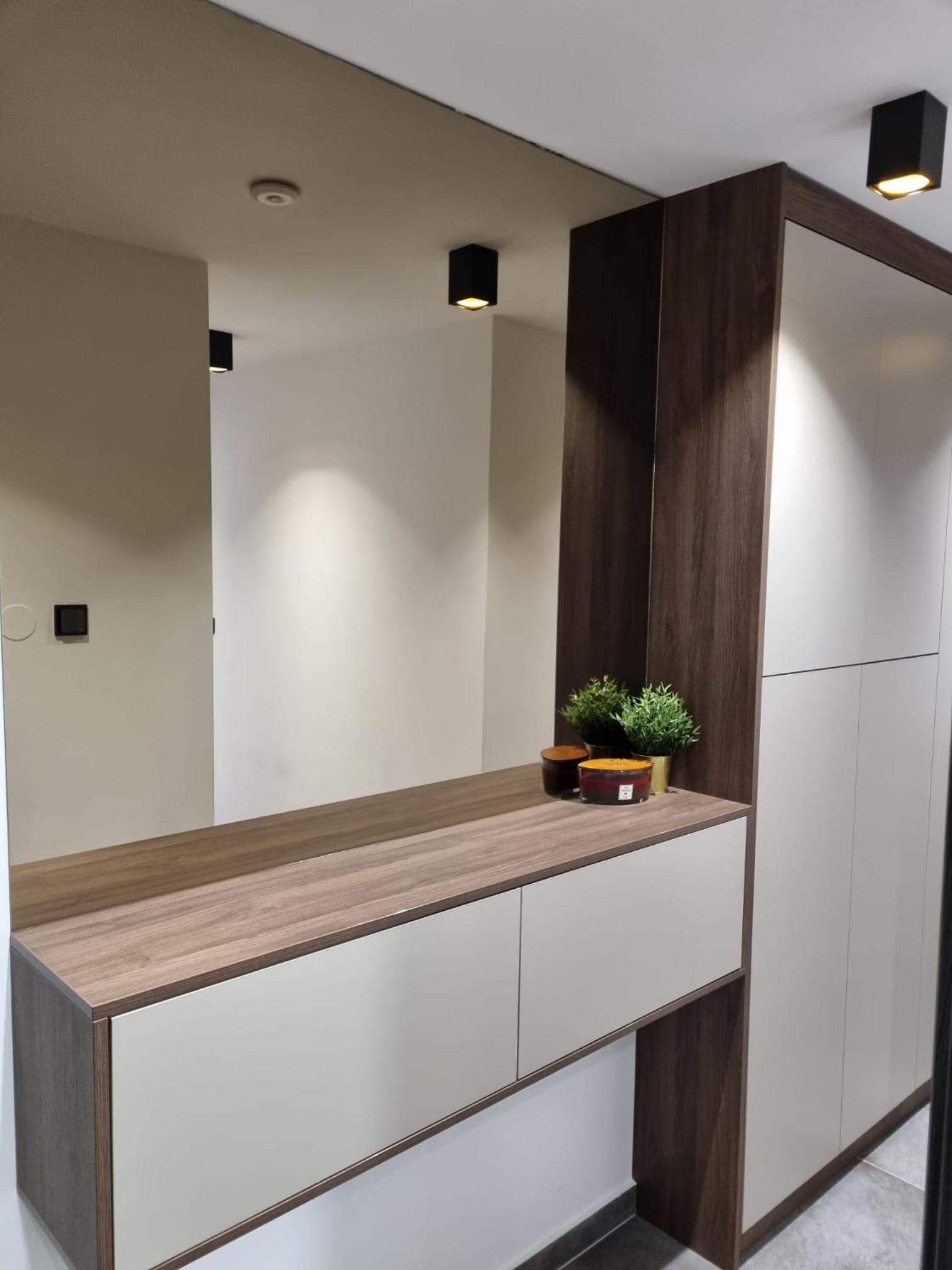 Osijek Luxury Center- self check in, free private parking, 0-24
