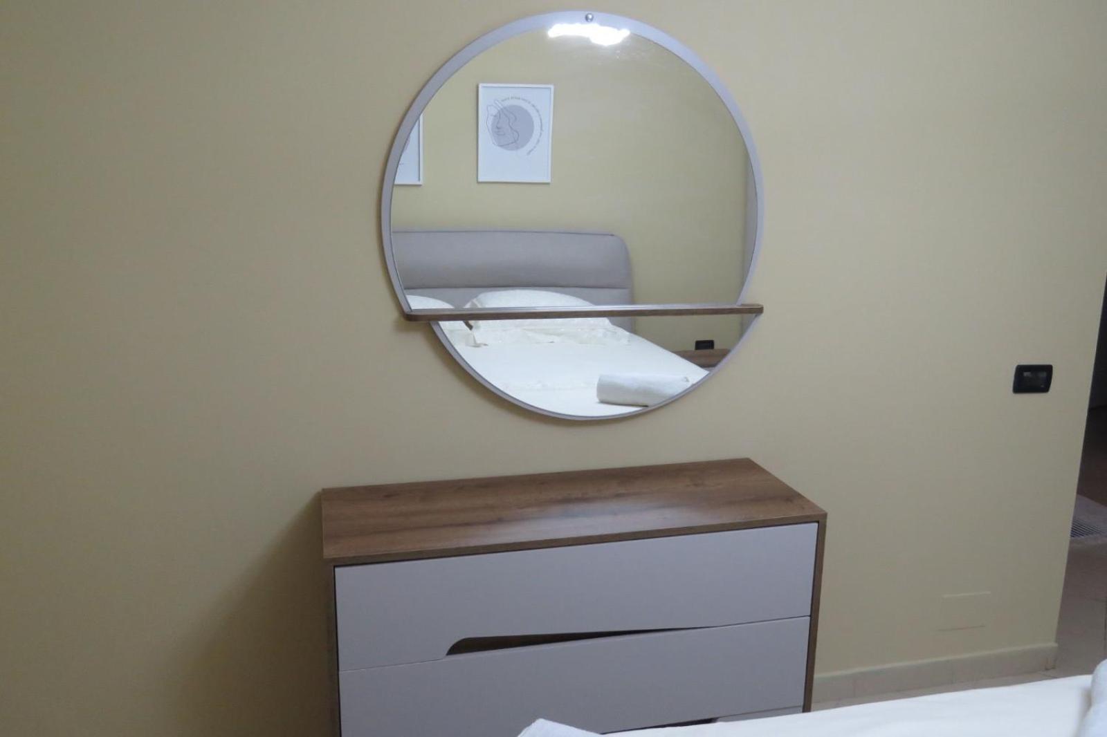 Cozy Apartment near City Center, Xhamlliku Tirana