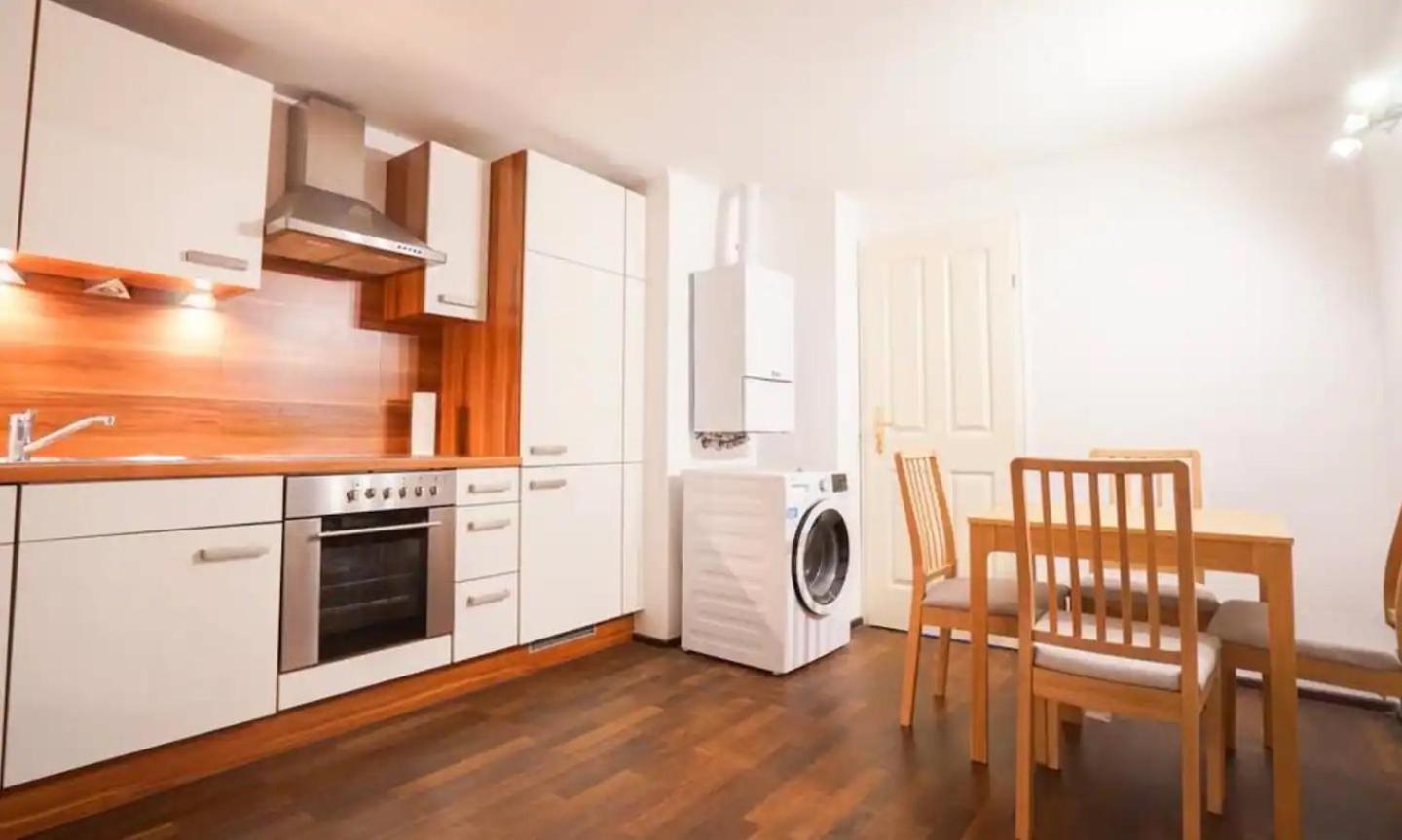 Authentic Austrian Flat in the South of Vienna