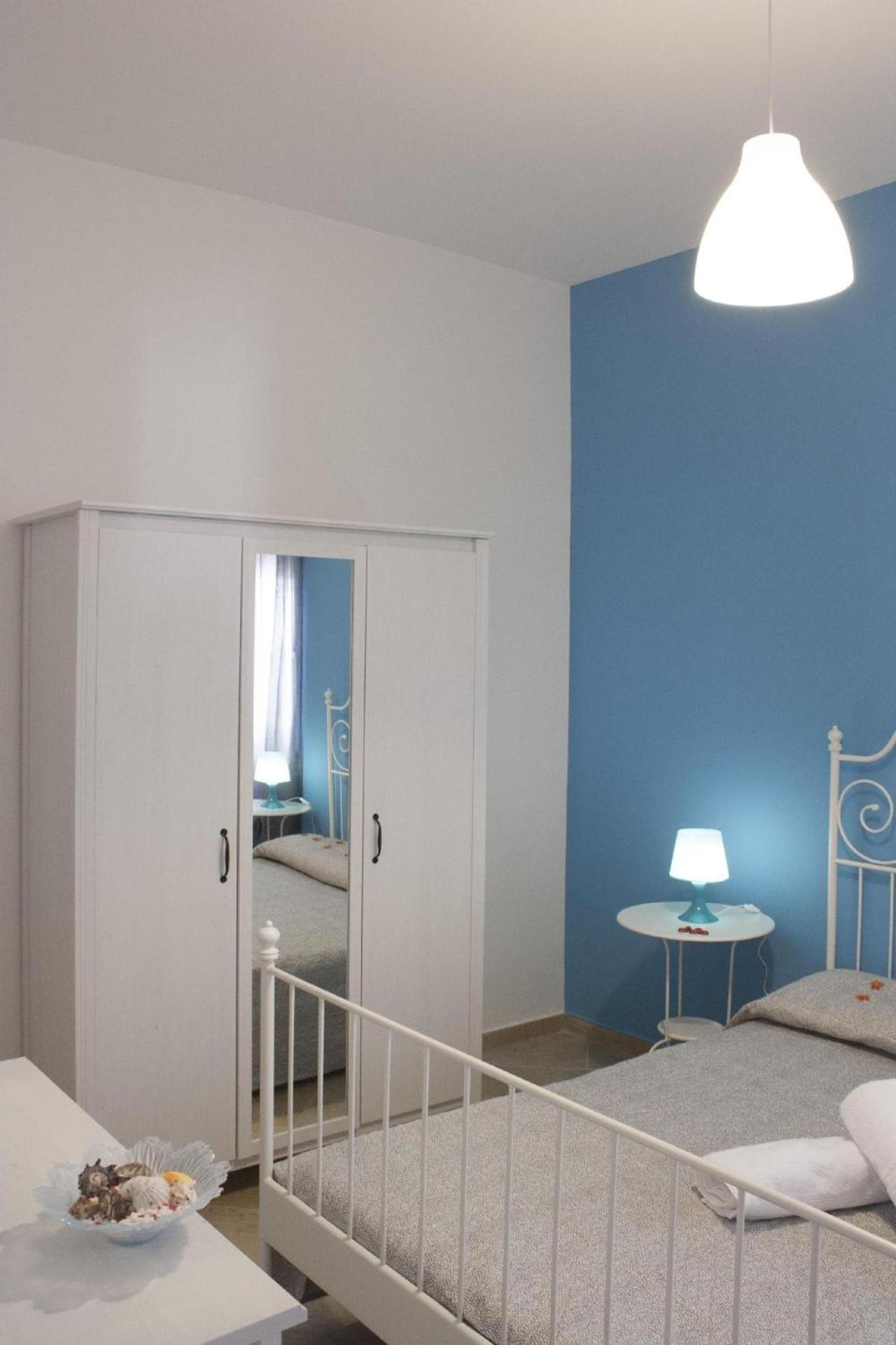 Große Wohnung in Balestrate mit Grill und Garten view 3