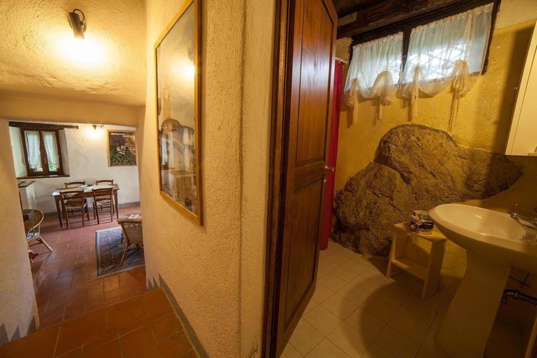 Appartement in Vergemoli mit Eigener Terrasse photo 4