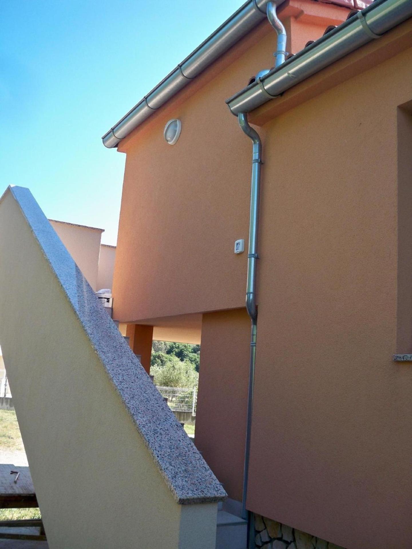 Apartment Mit Balkon Für Zwei Bis Vier Personen view 3