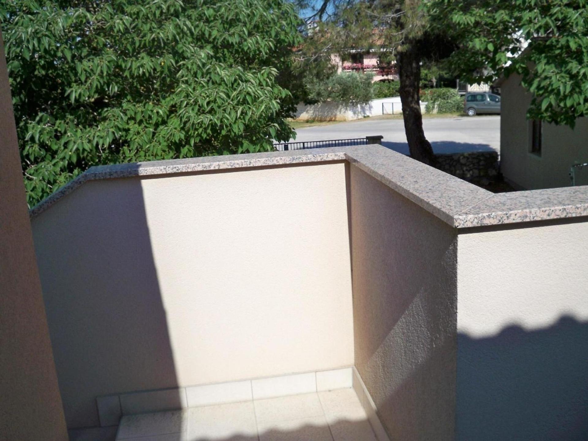 Apartment Mit Balkon Für Zwei Bis Vier Personen view 4