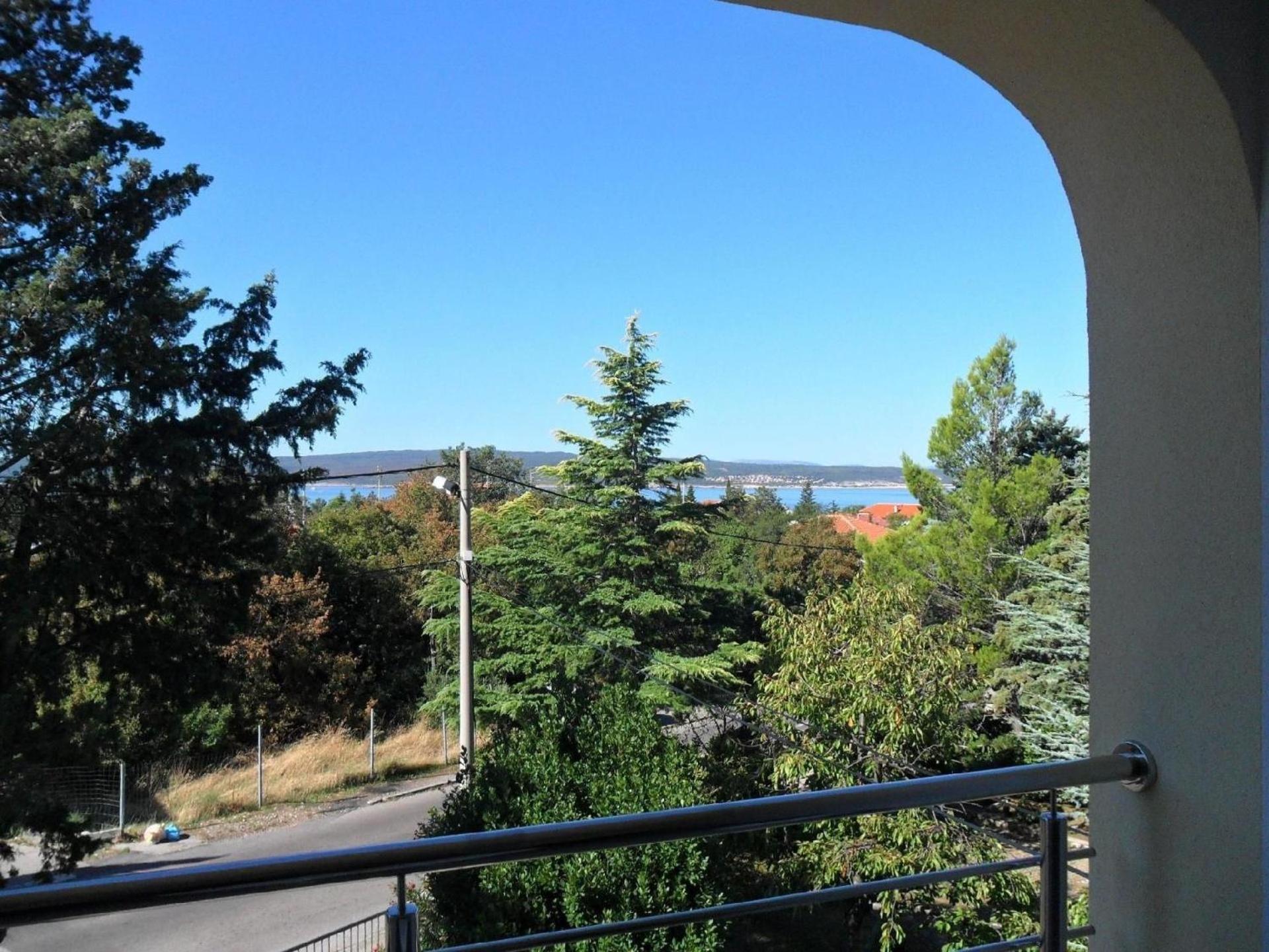 Helle Wohnung In Selce Mit Terrasse