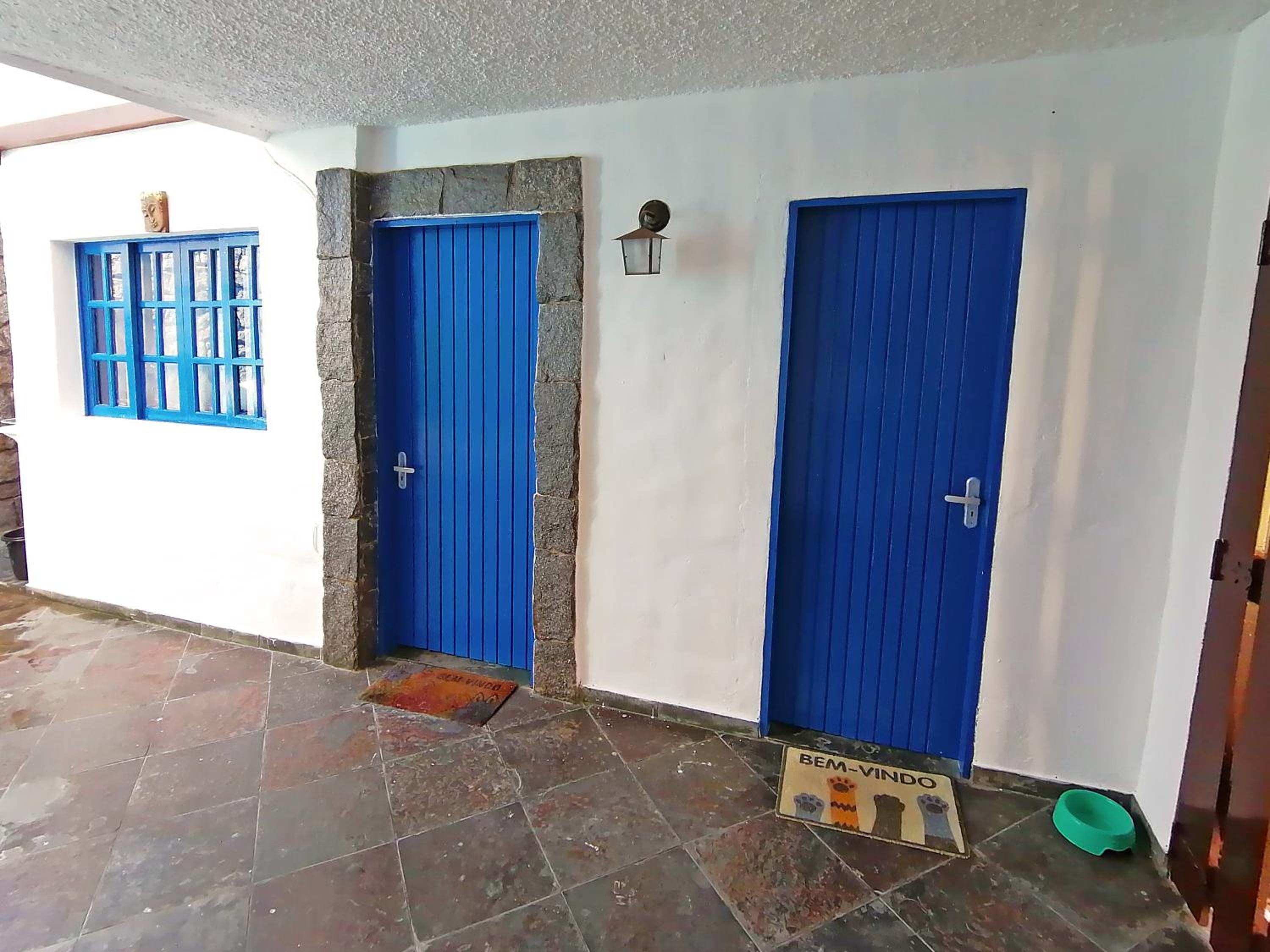 Casa 12 Búzios Vilas a 500m da Rua das Pedras, top localização em condomínio lindo e calmo, portaria 24h