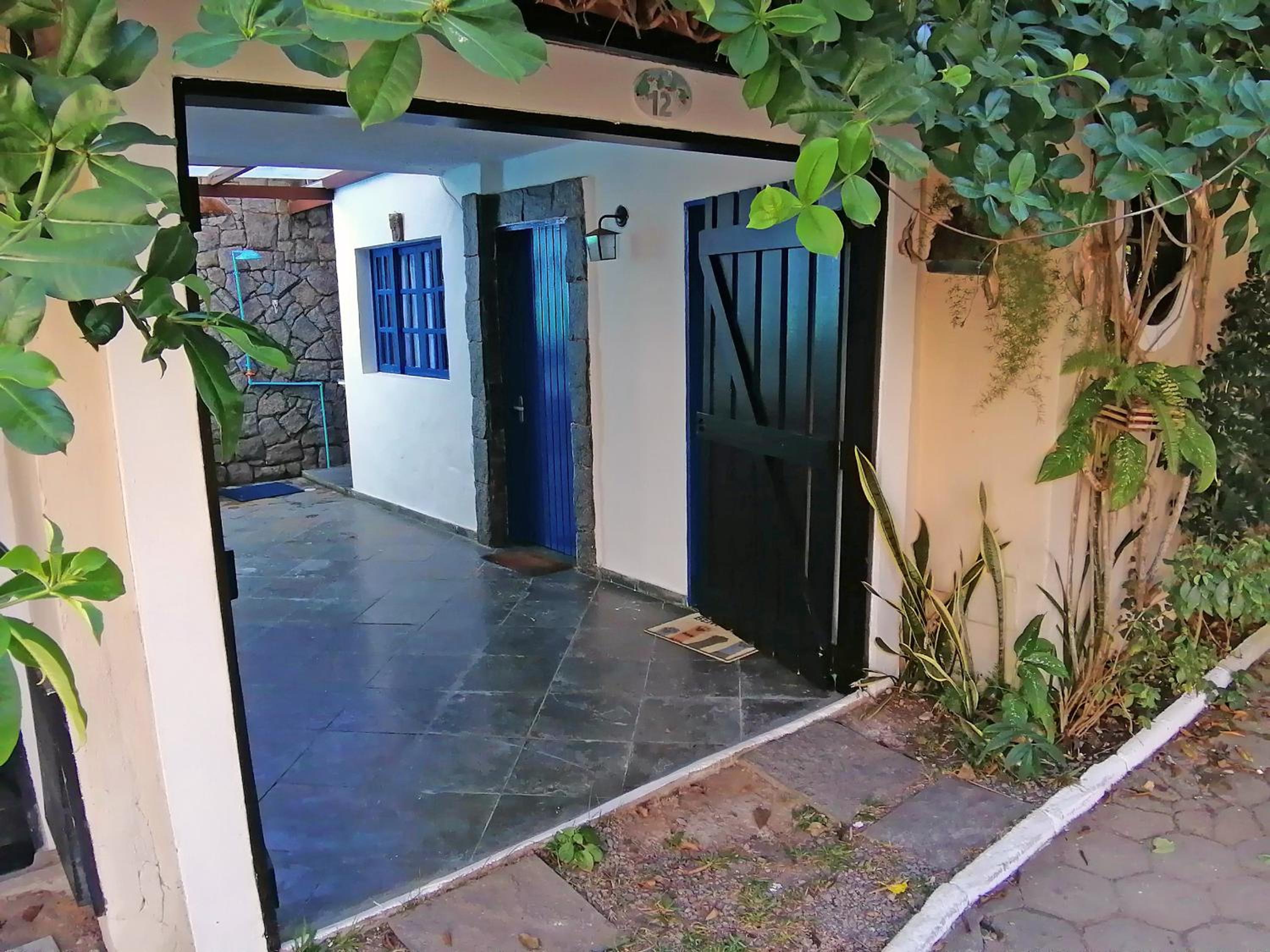 Casa 12 Búzios Vilas a 500m da Rua das Pedras, top localização em condomínio lindo e calmo, portaria 24h