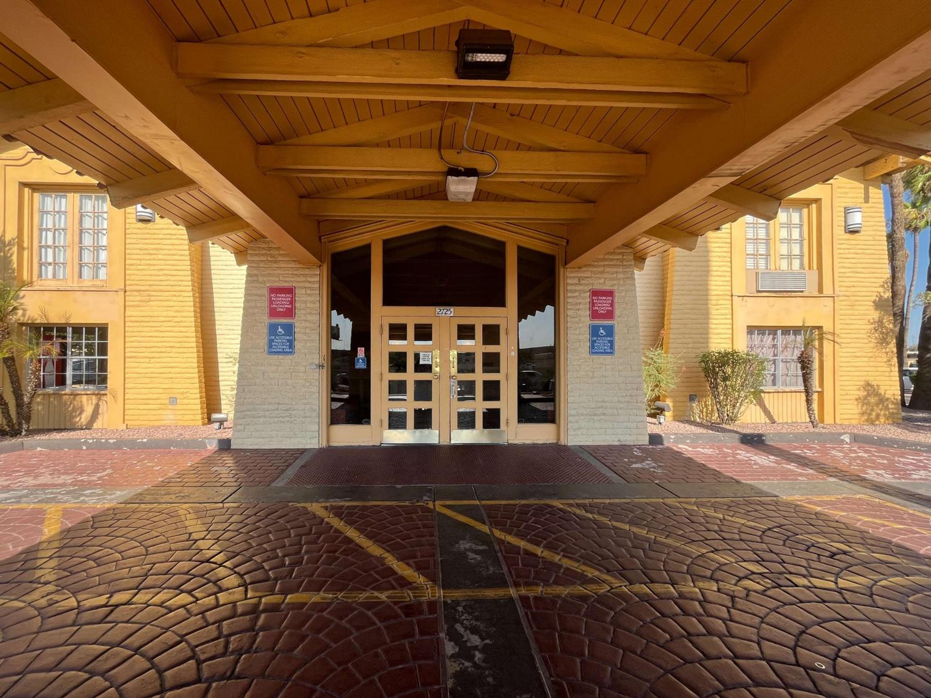 Motel 6 Phoenix, AZ Midtown-0