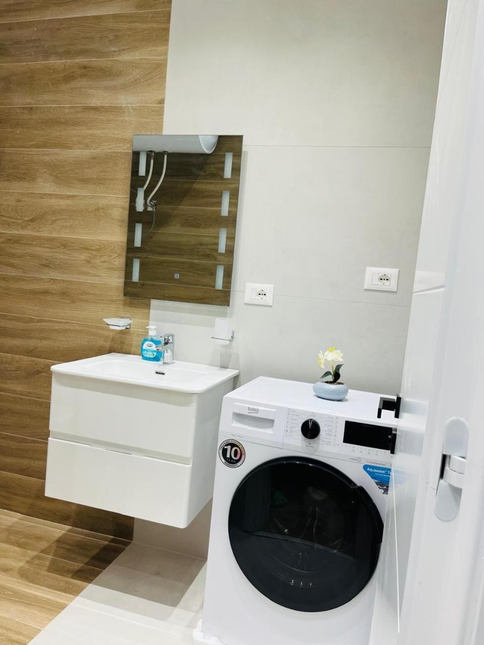 Seascape Apartment Durres